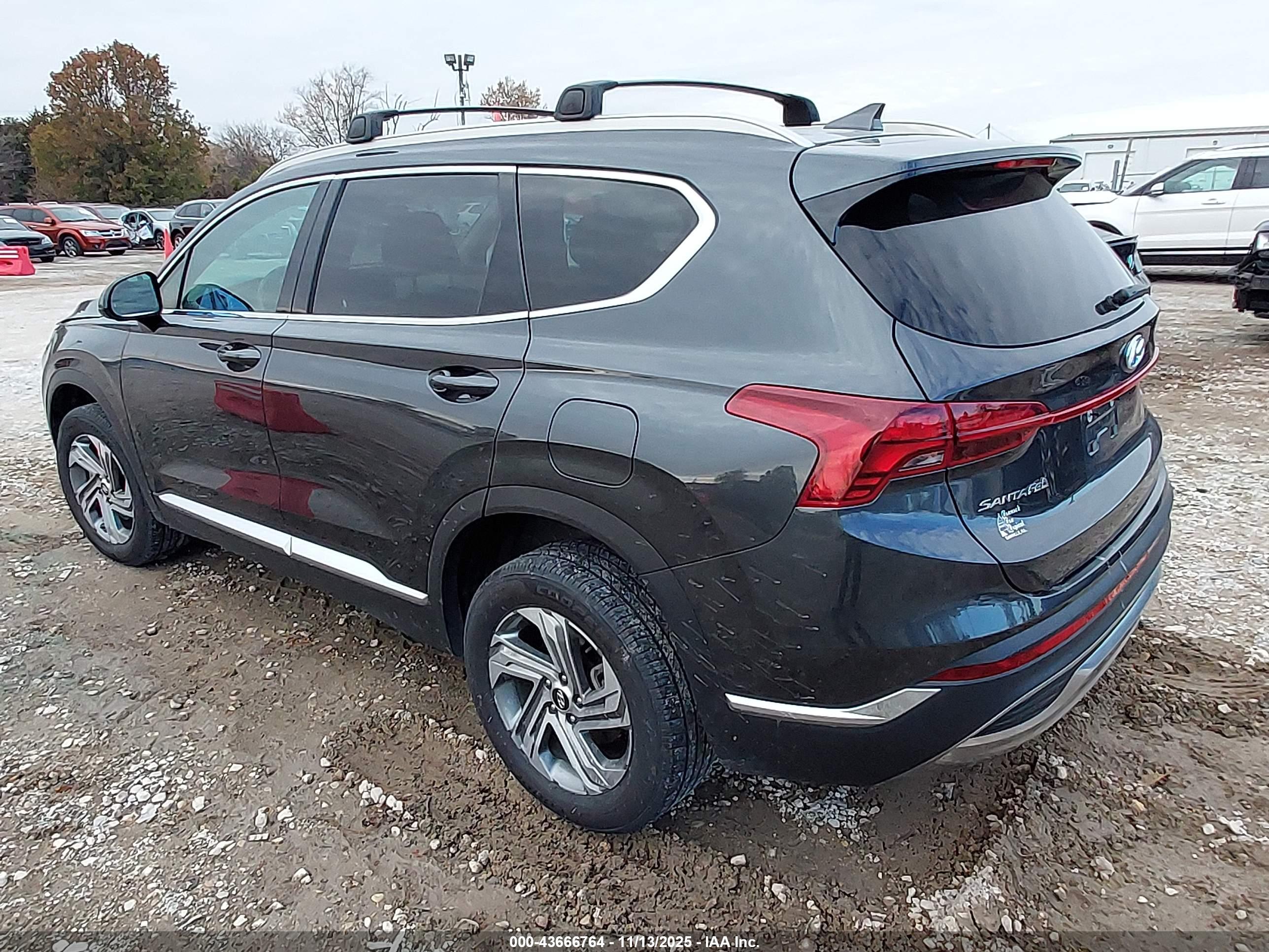 HYUNDAI SANTA image 3