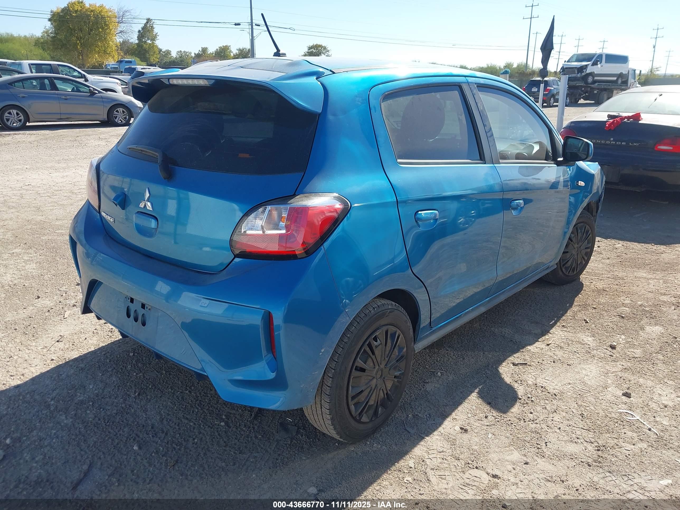 MITSUBISHI MIRAGE image 4