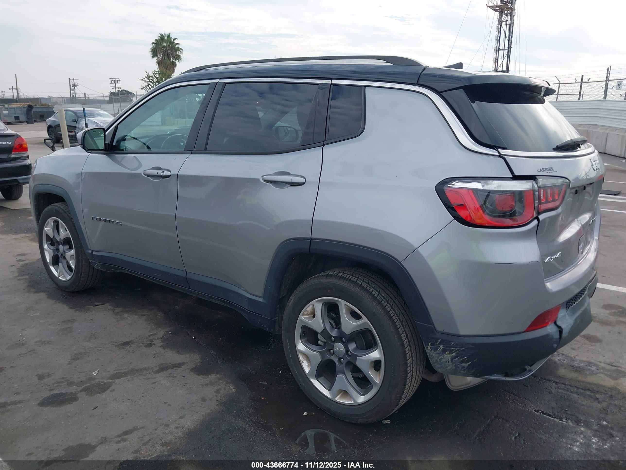 JEEP COMPASS image 3