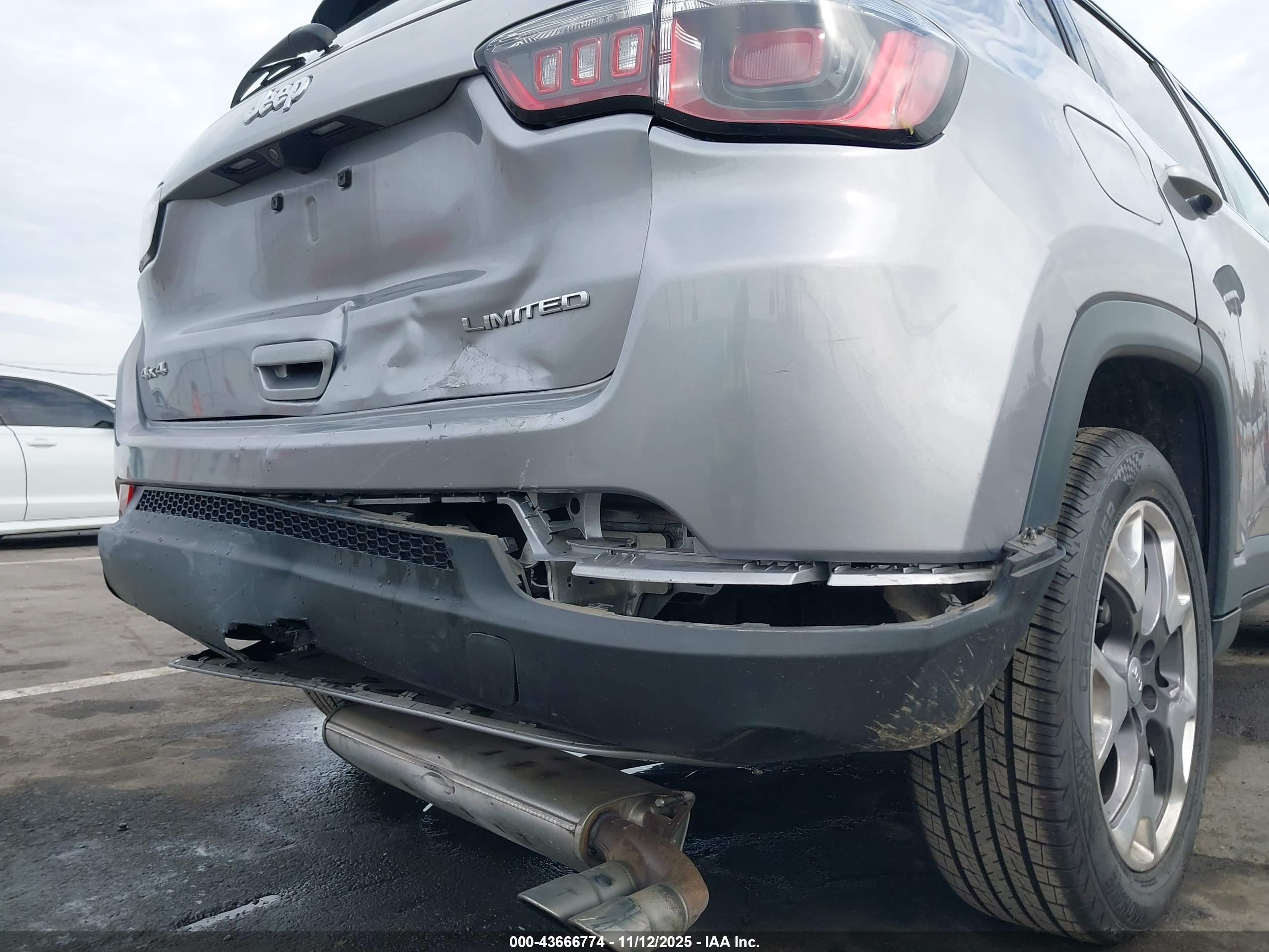 JEEP COMPASS image 6