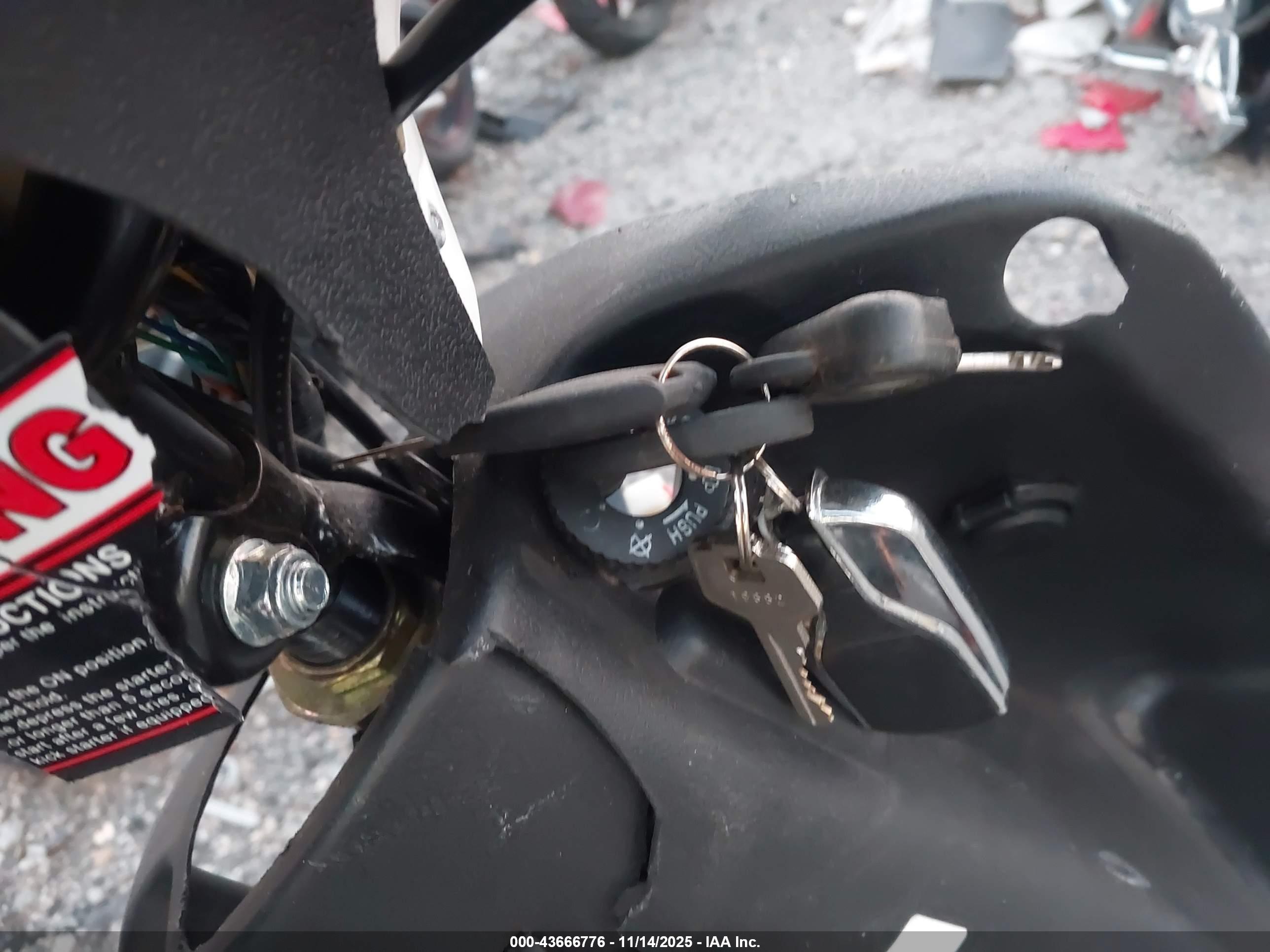 SOLANA MOPED image 11