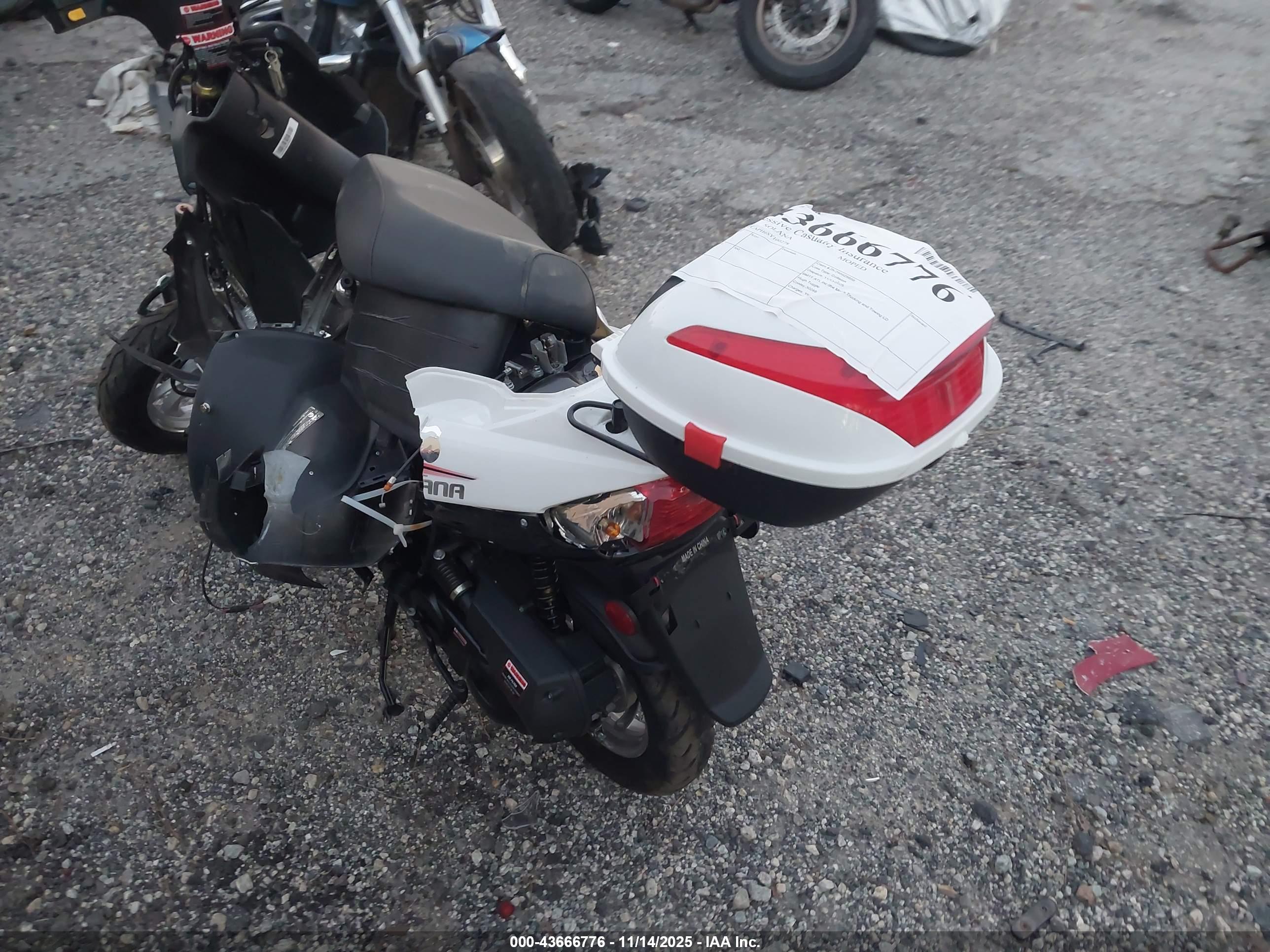 SOLANA MOPED image 3