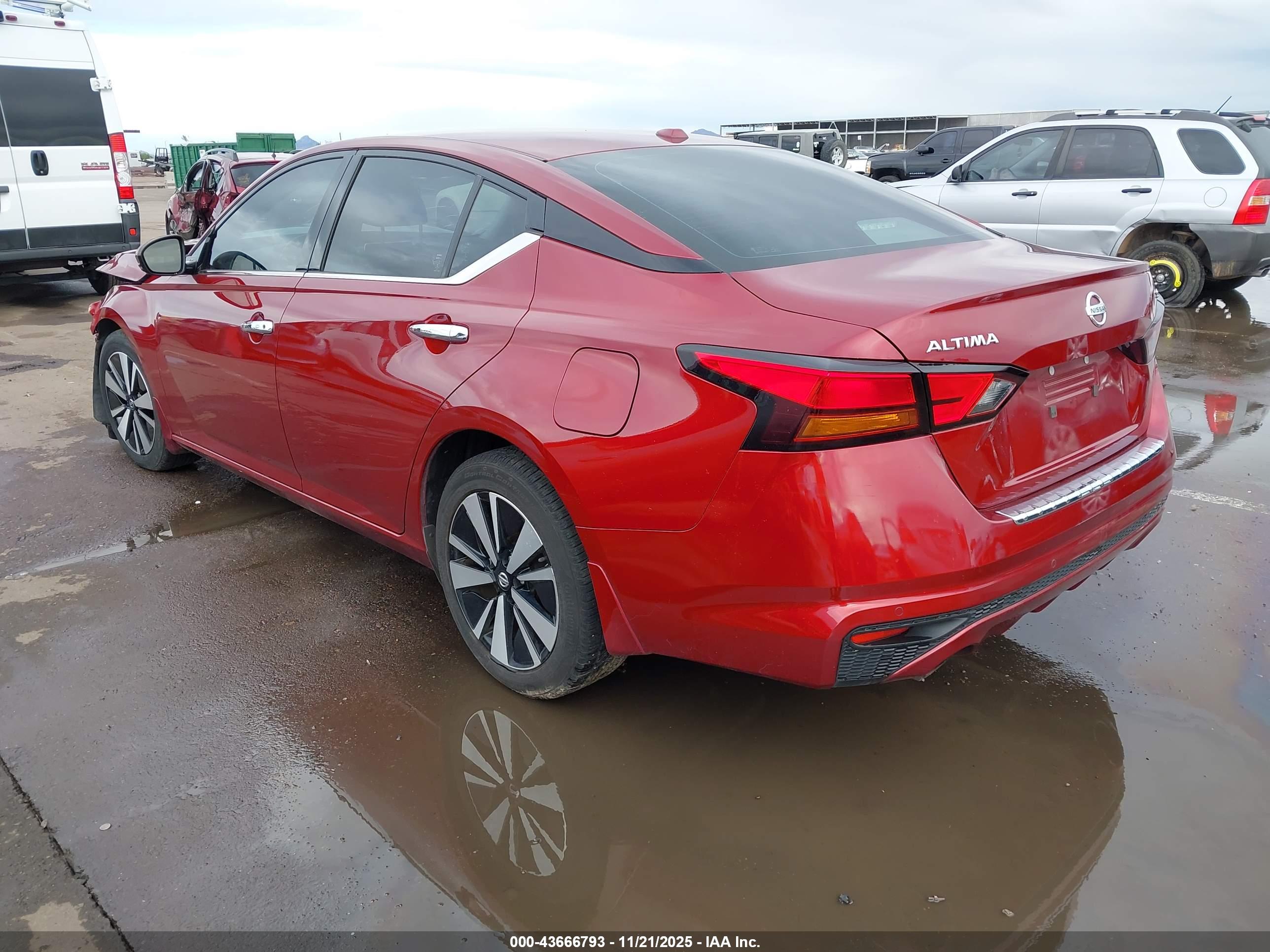 NISSAN ALTIMA image 3