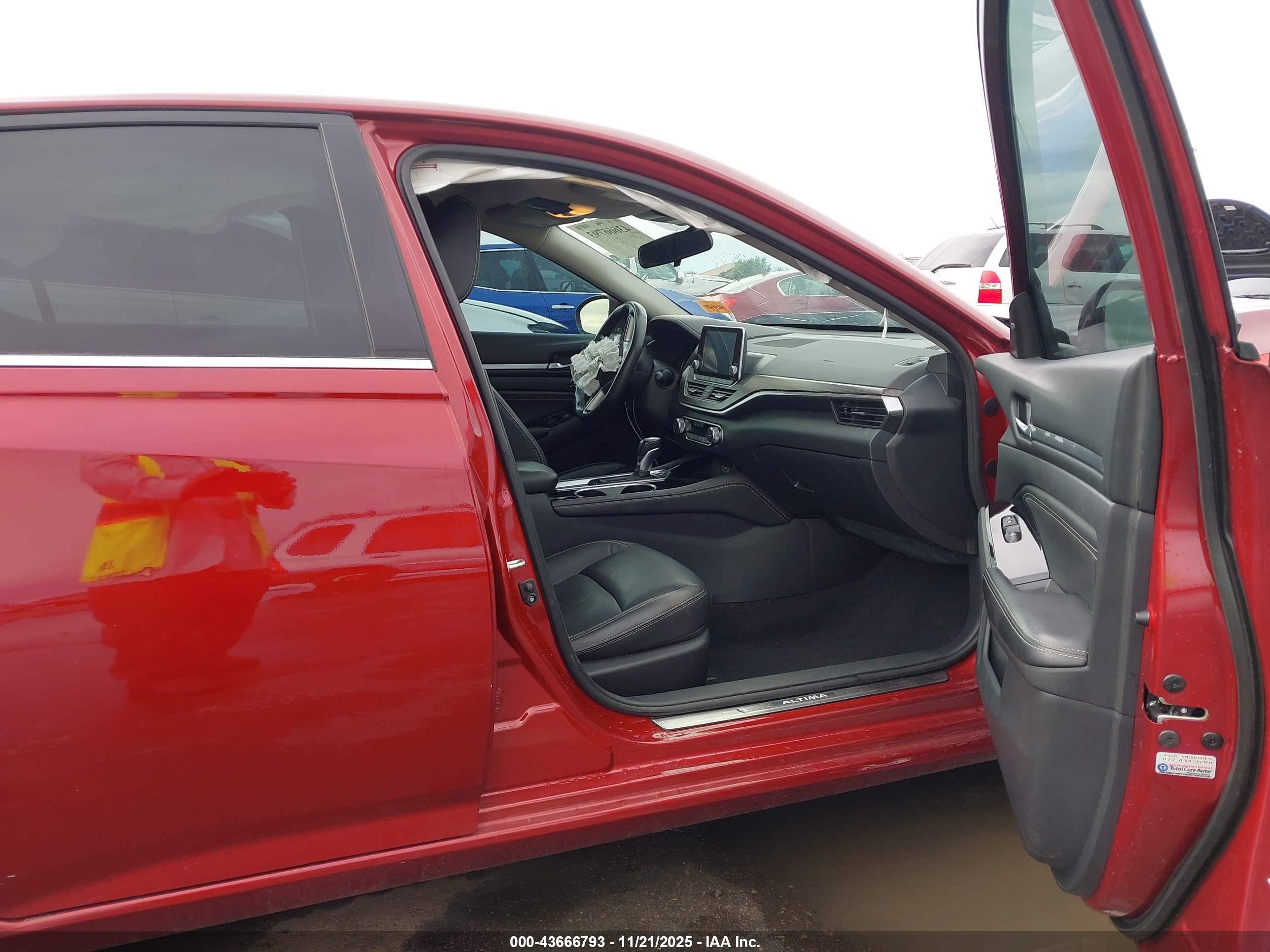 NISSAN ALTIMA image 5