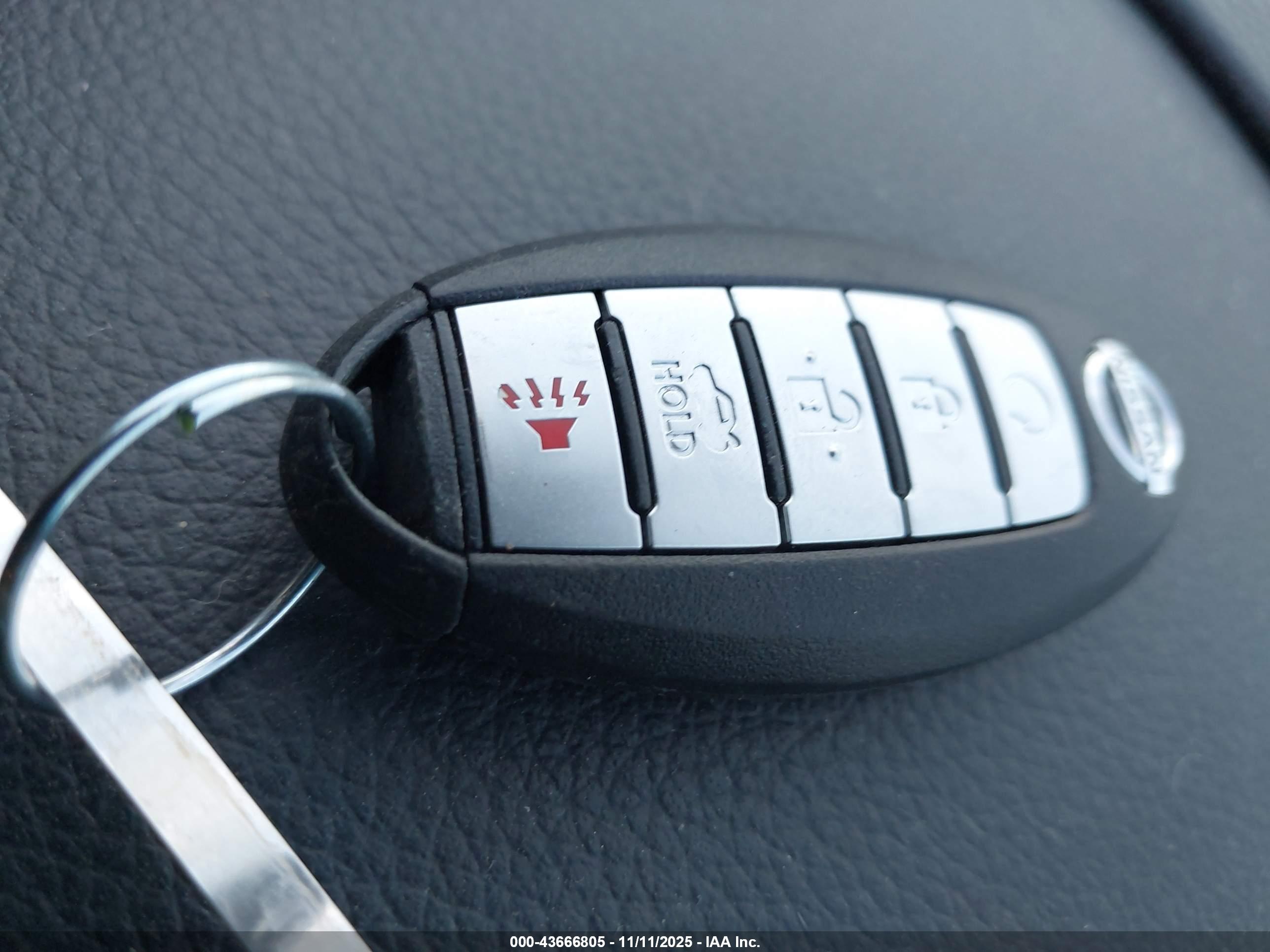 NISSAN ALTIMA image 11