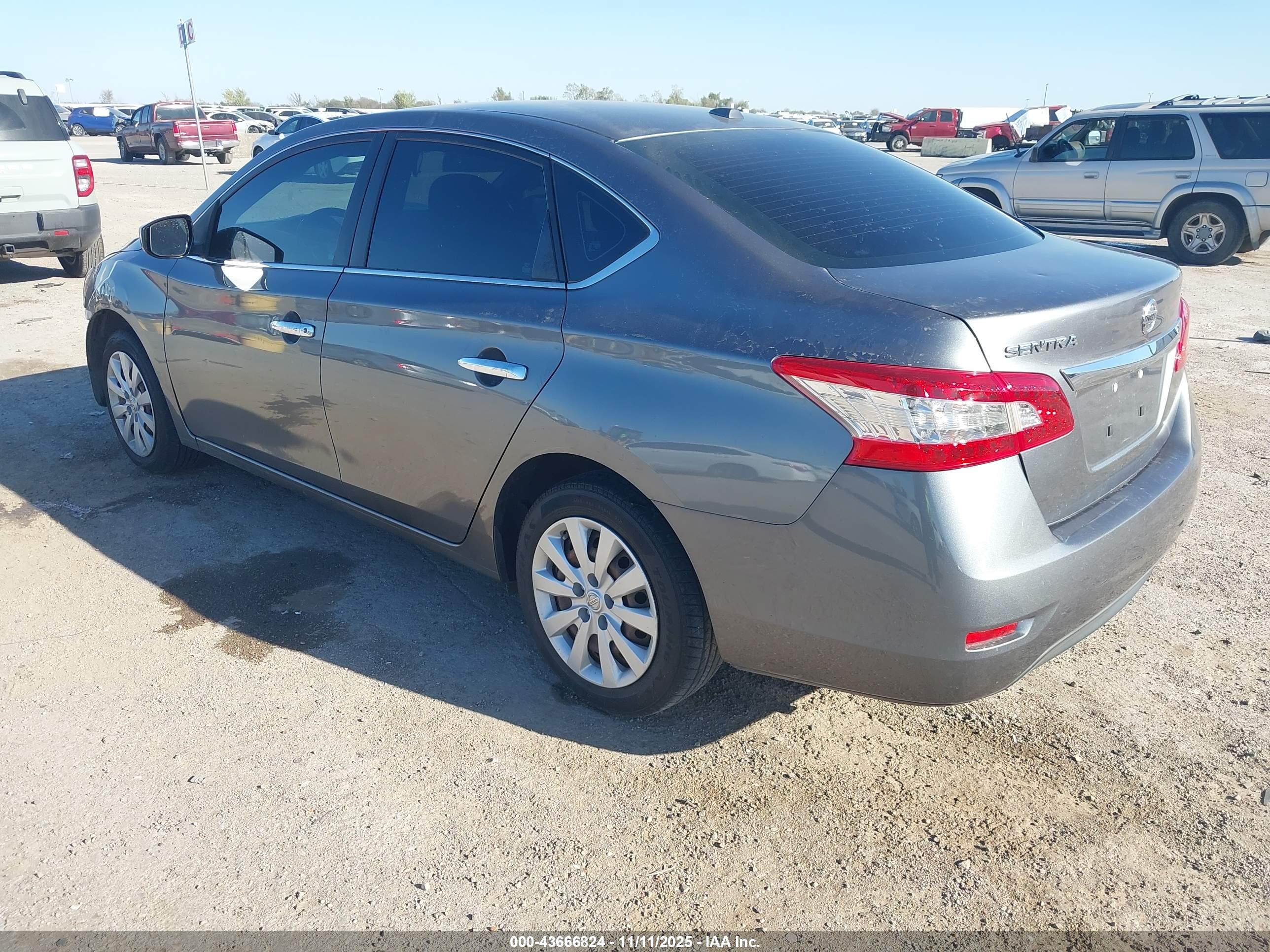 NISSAN SENTRA image 3