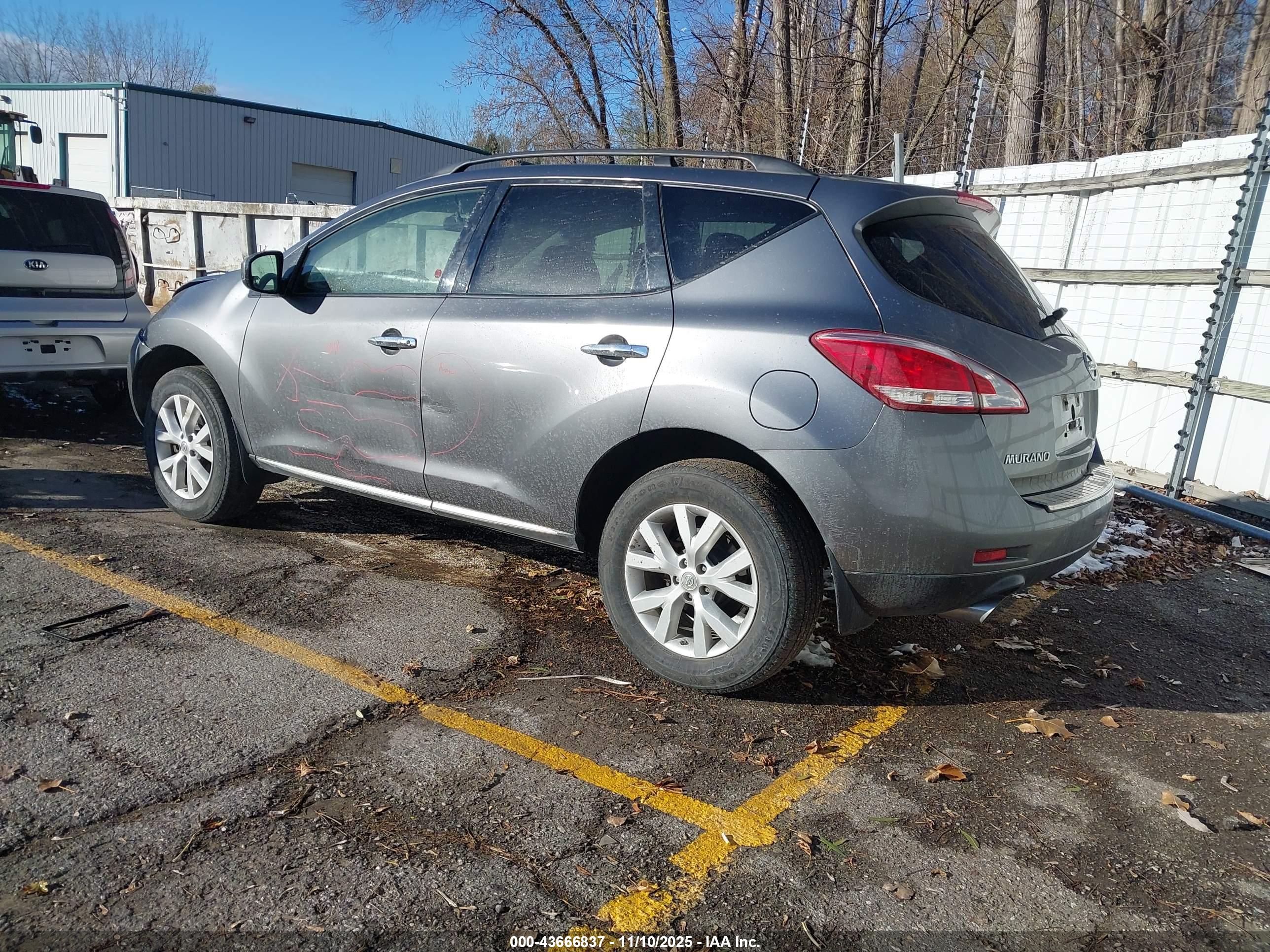 NISSAN MURANO image 3
