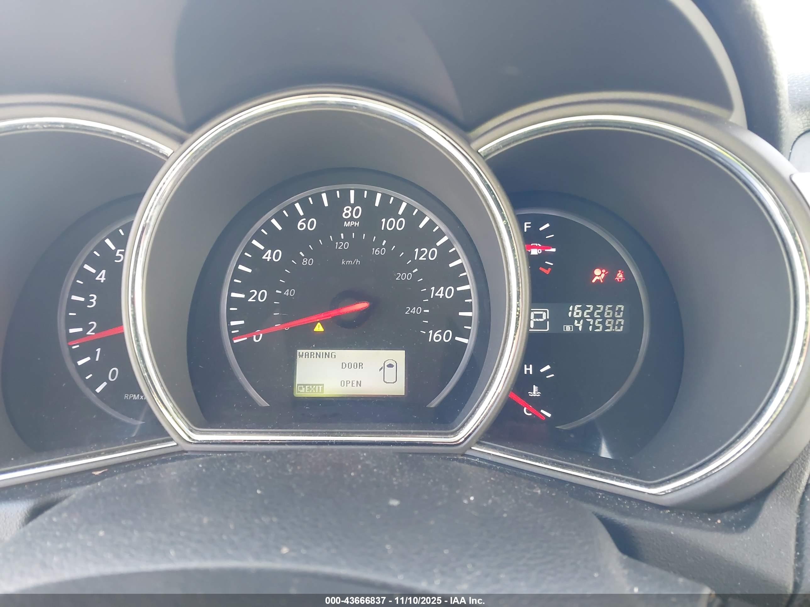 NISSAN MURANO image 7