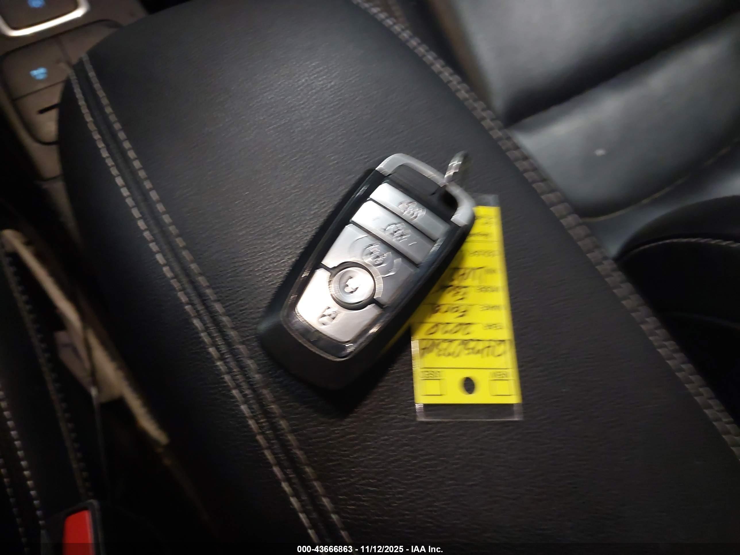 FORD ESCAPE image 11