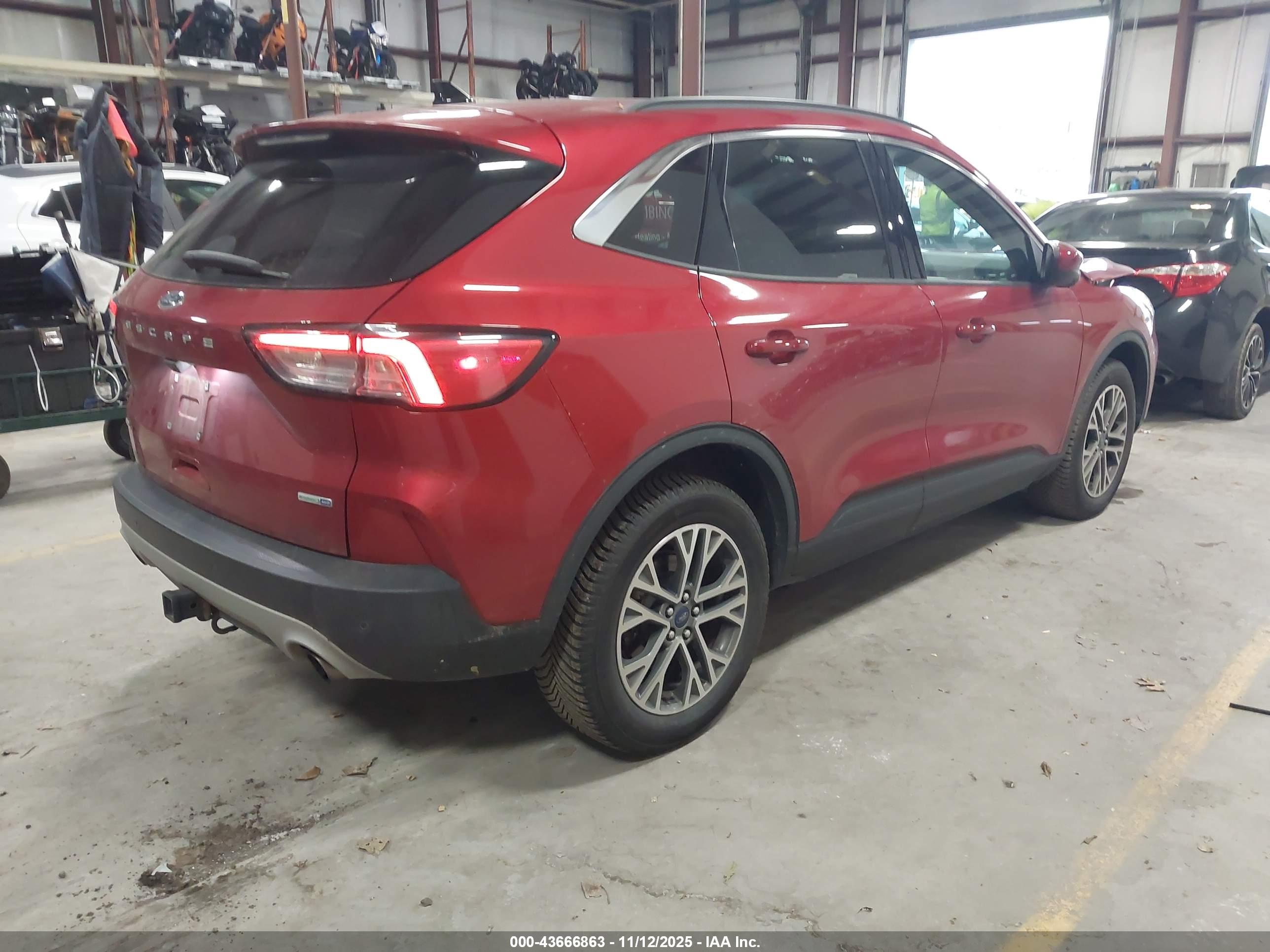 FORD ESCAPE image 4