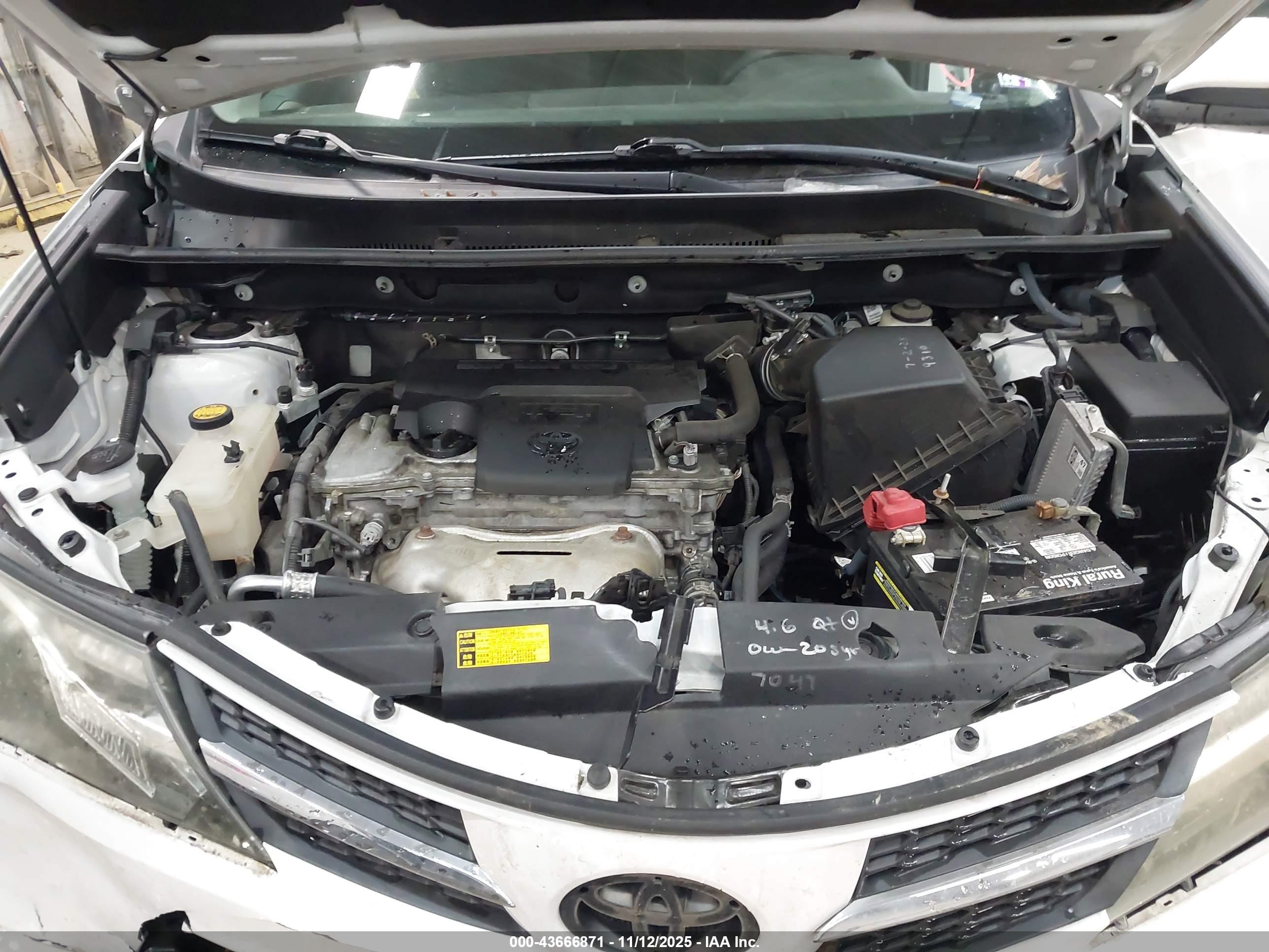 TOYOTA RAV4 image 10