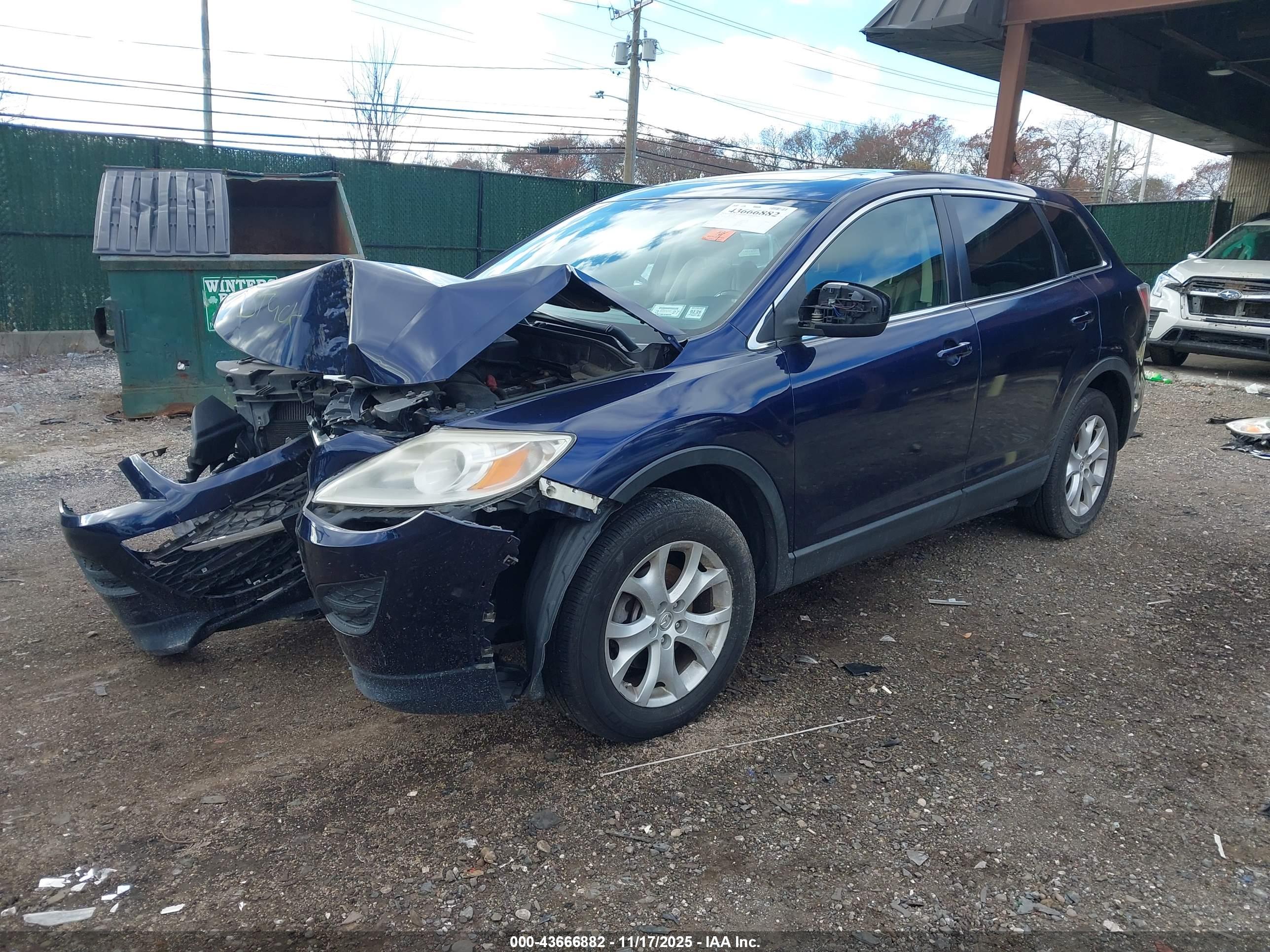 MAZDA CX-9 image 2