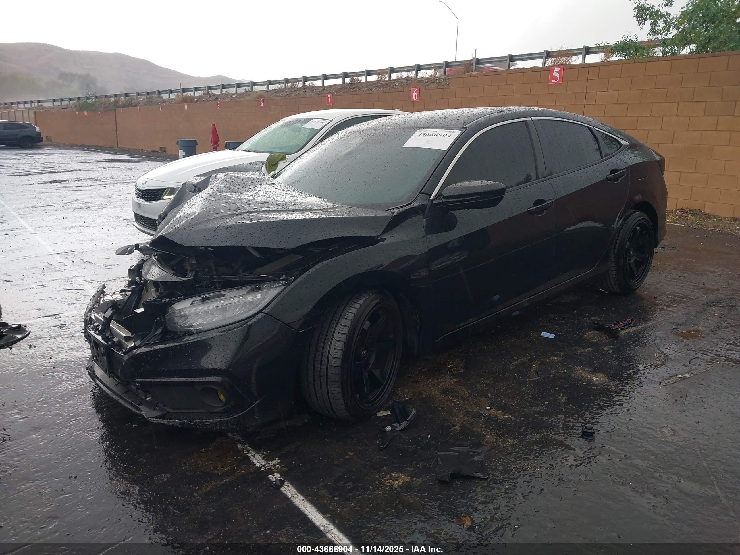 HONDA CIVIC image 2