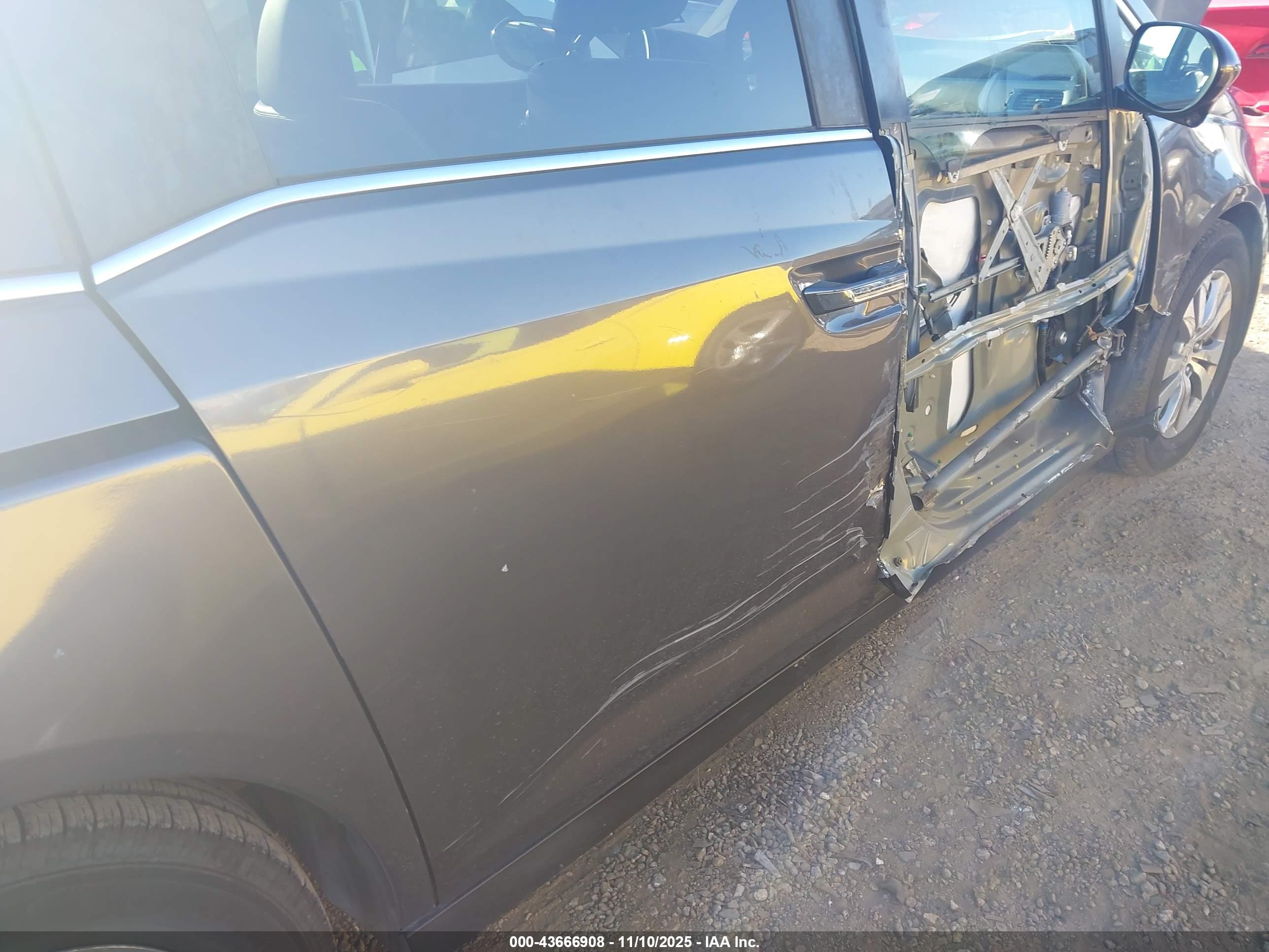 HONDA ODYSSEY image 6