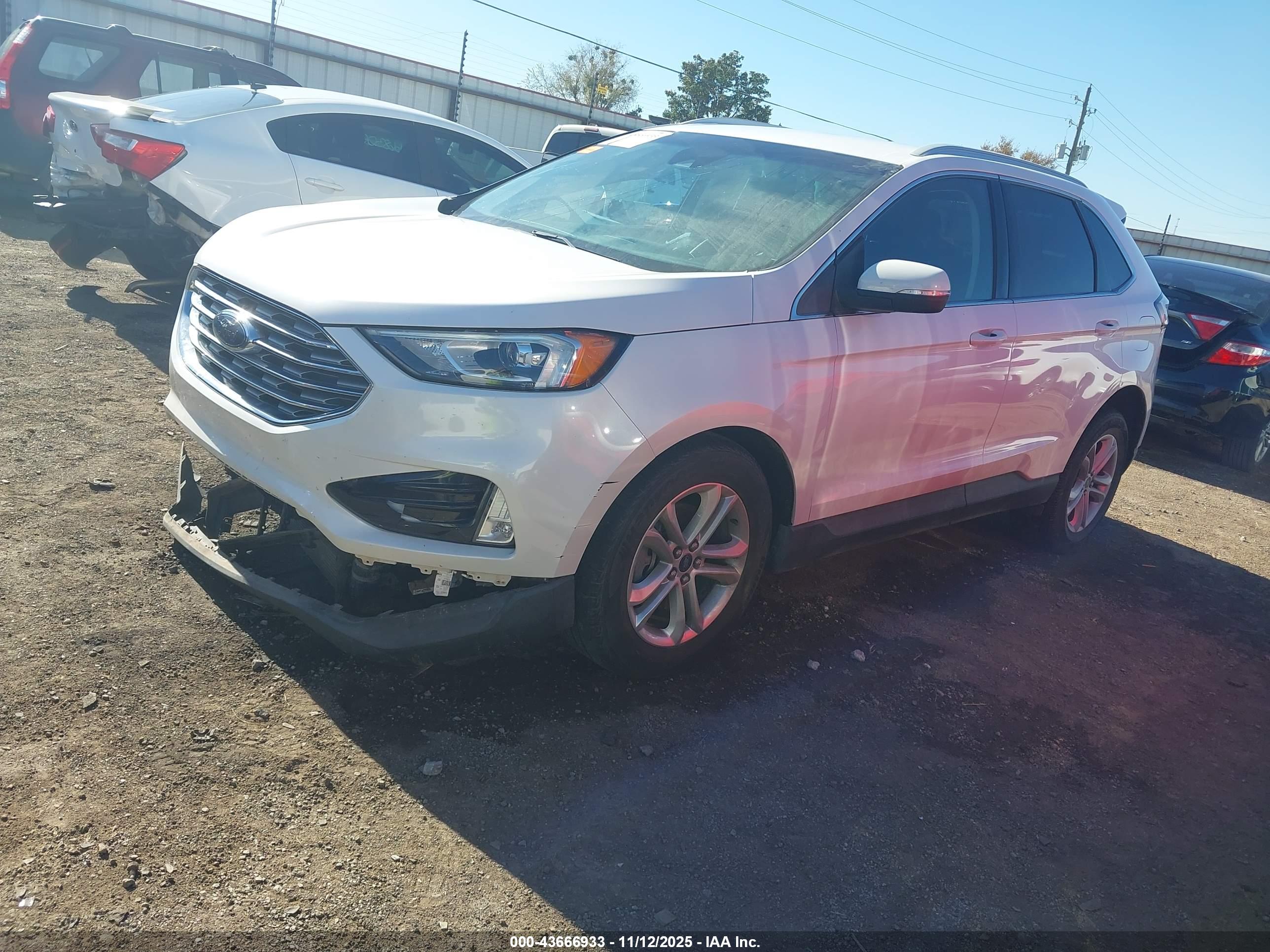 FORD EDGE image 2