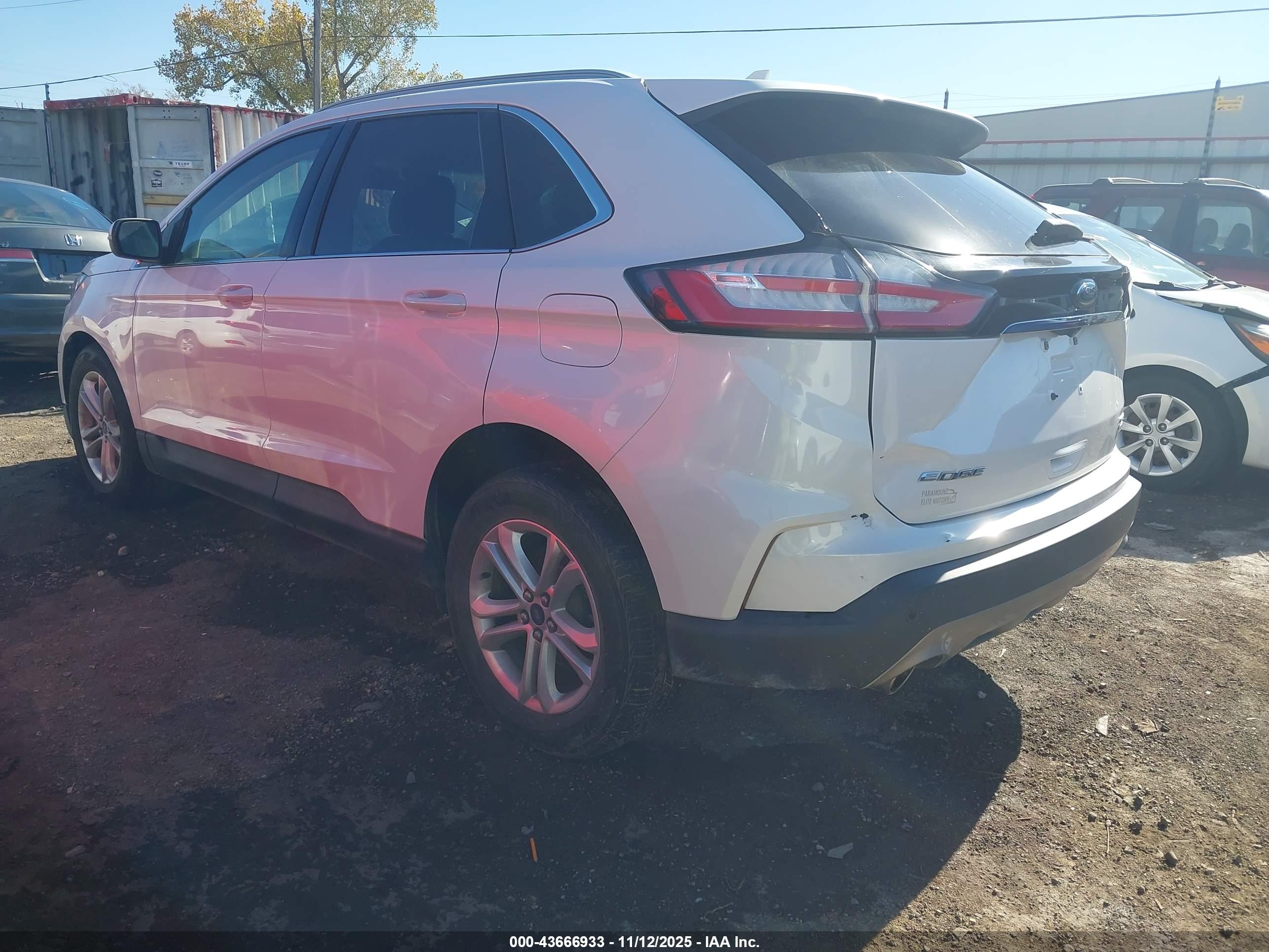 FORD EDGE image 3