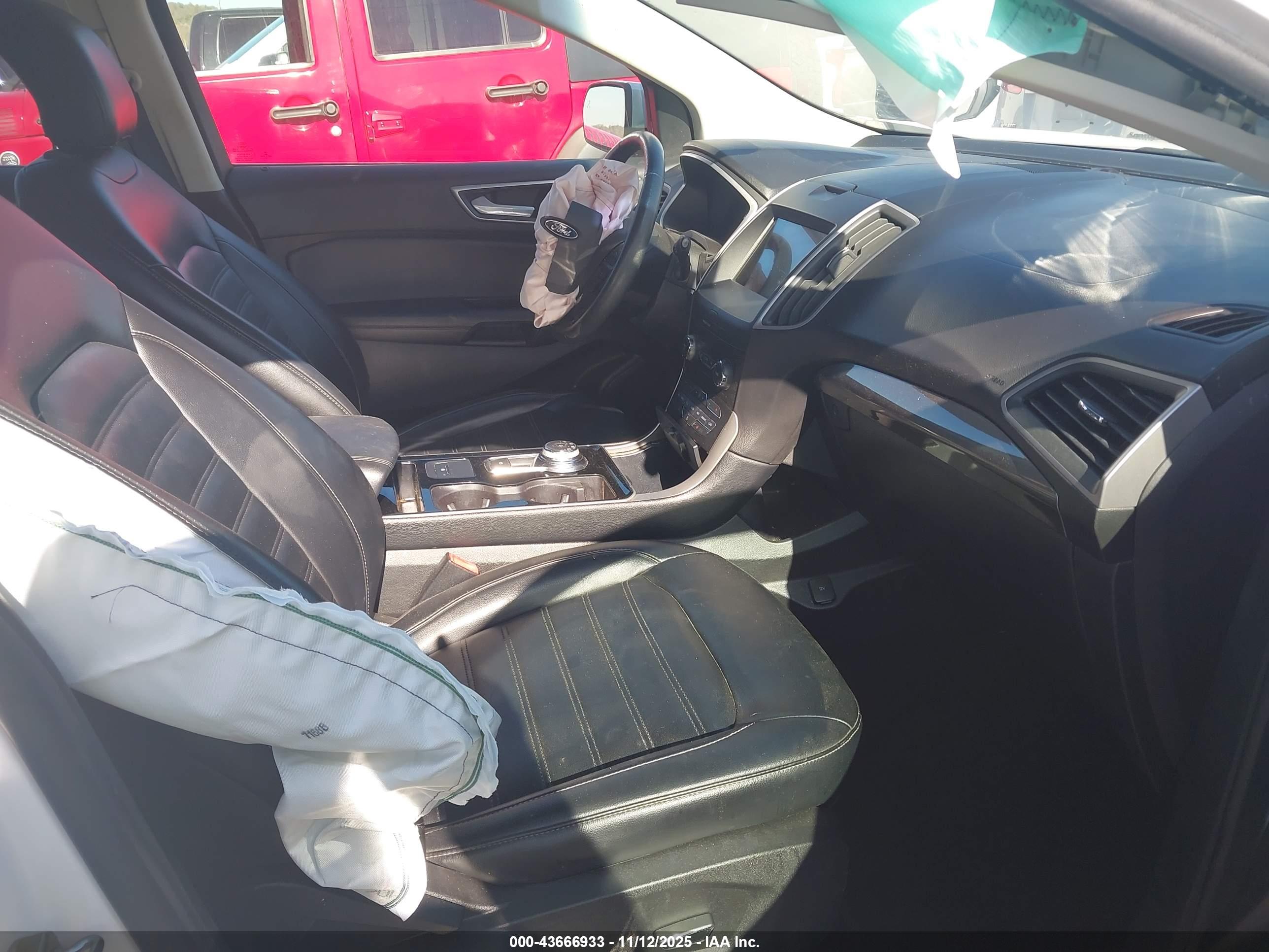 FORD EDGE image 5