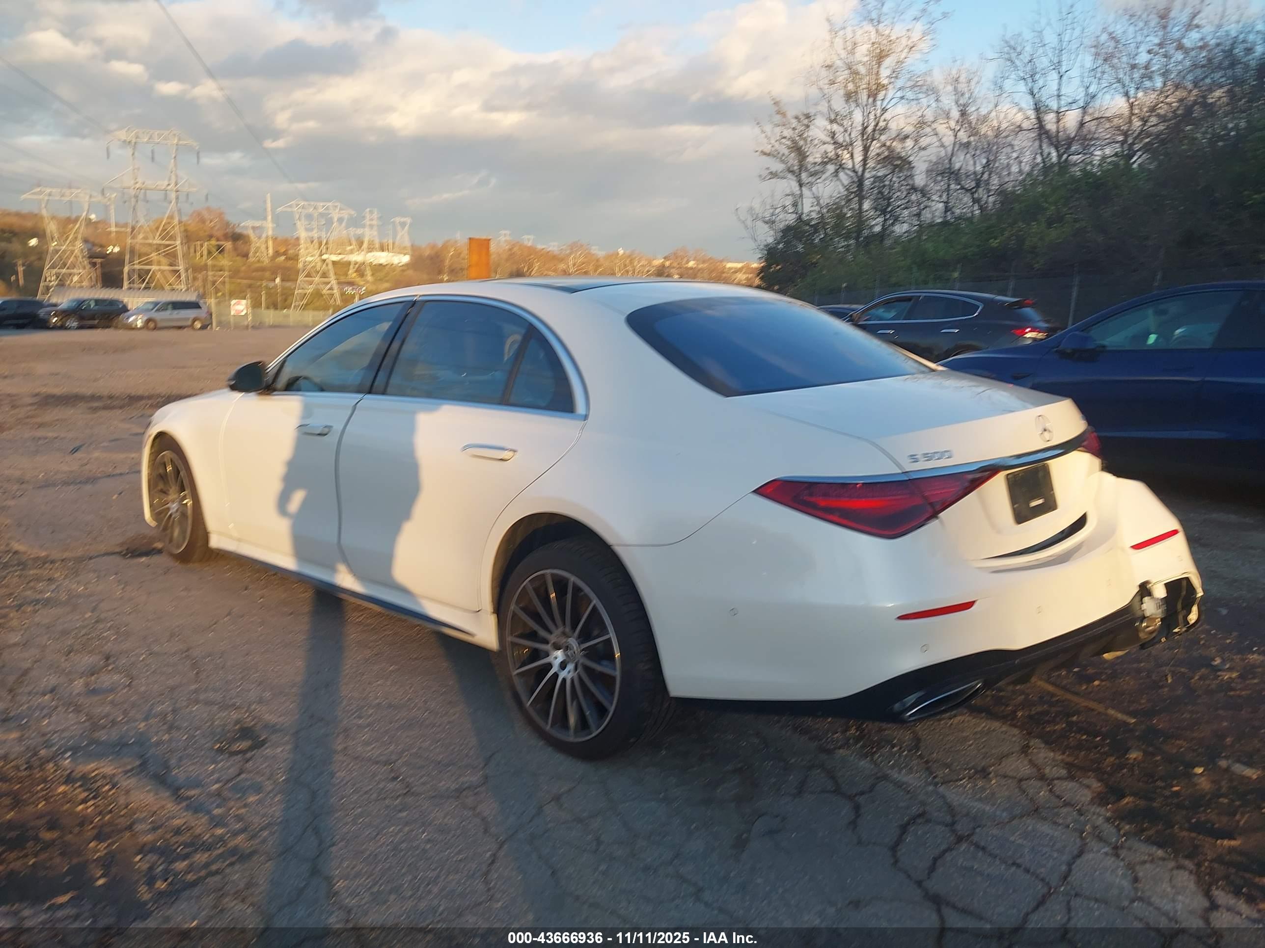 MERCEDES-BENZ S image 3