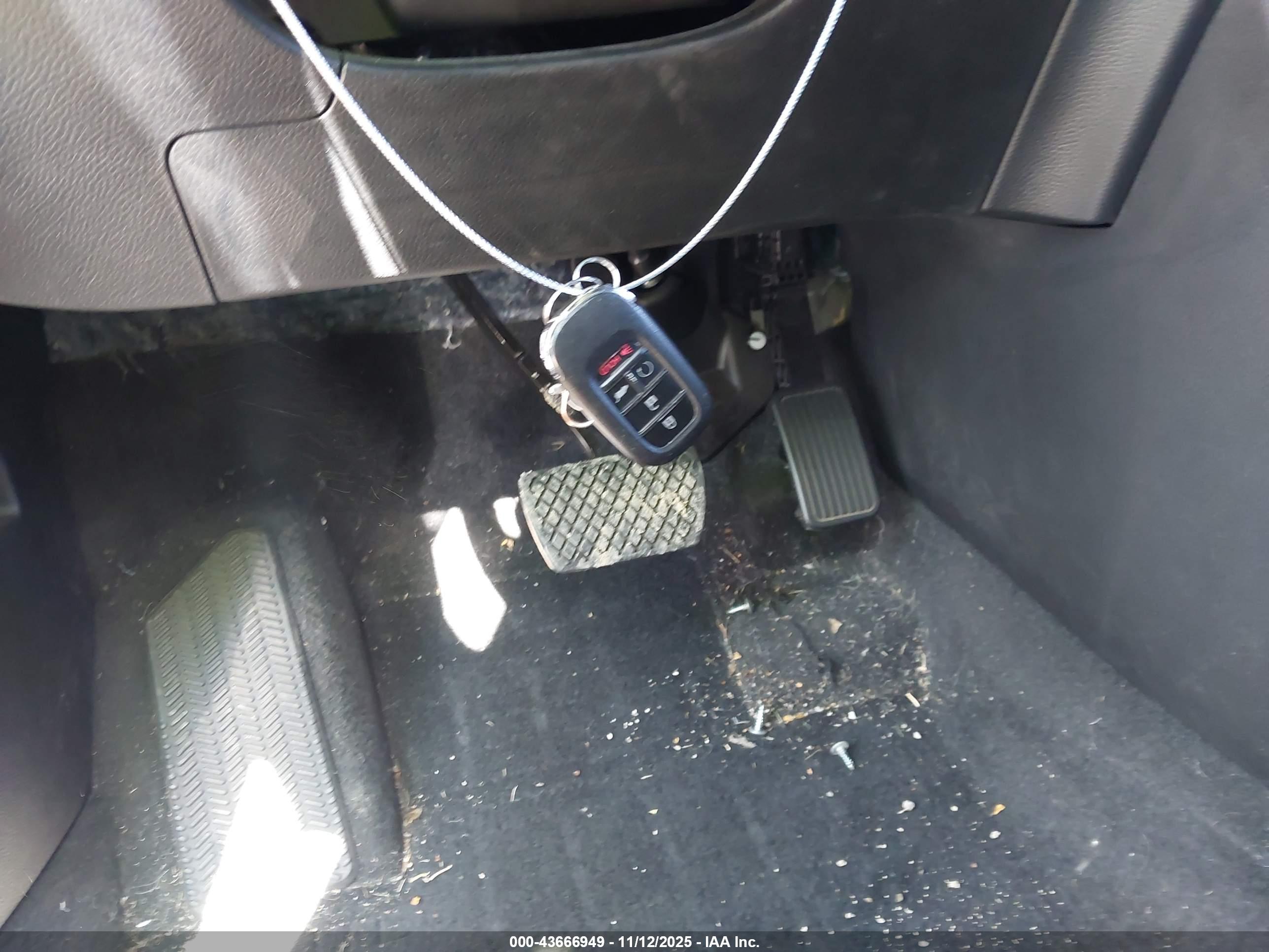 HONDA CR-V image 11