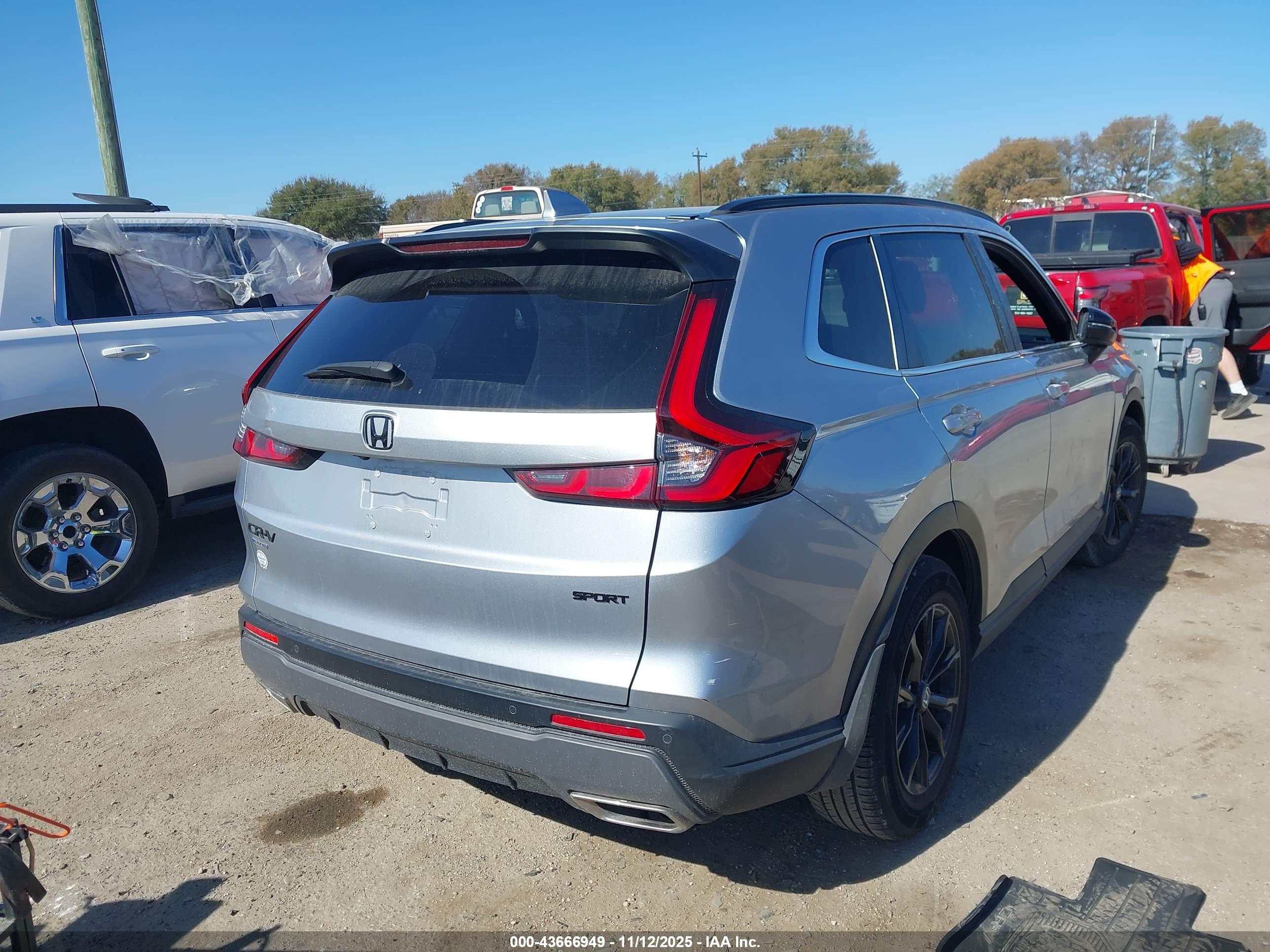 HONDA CR-V image 4