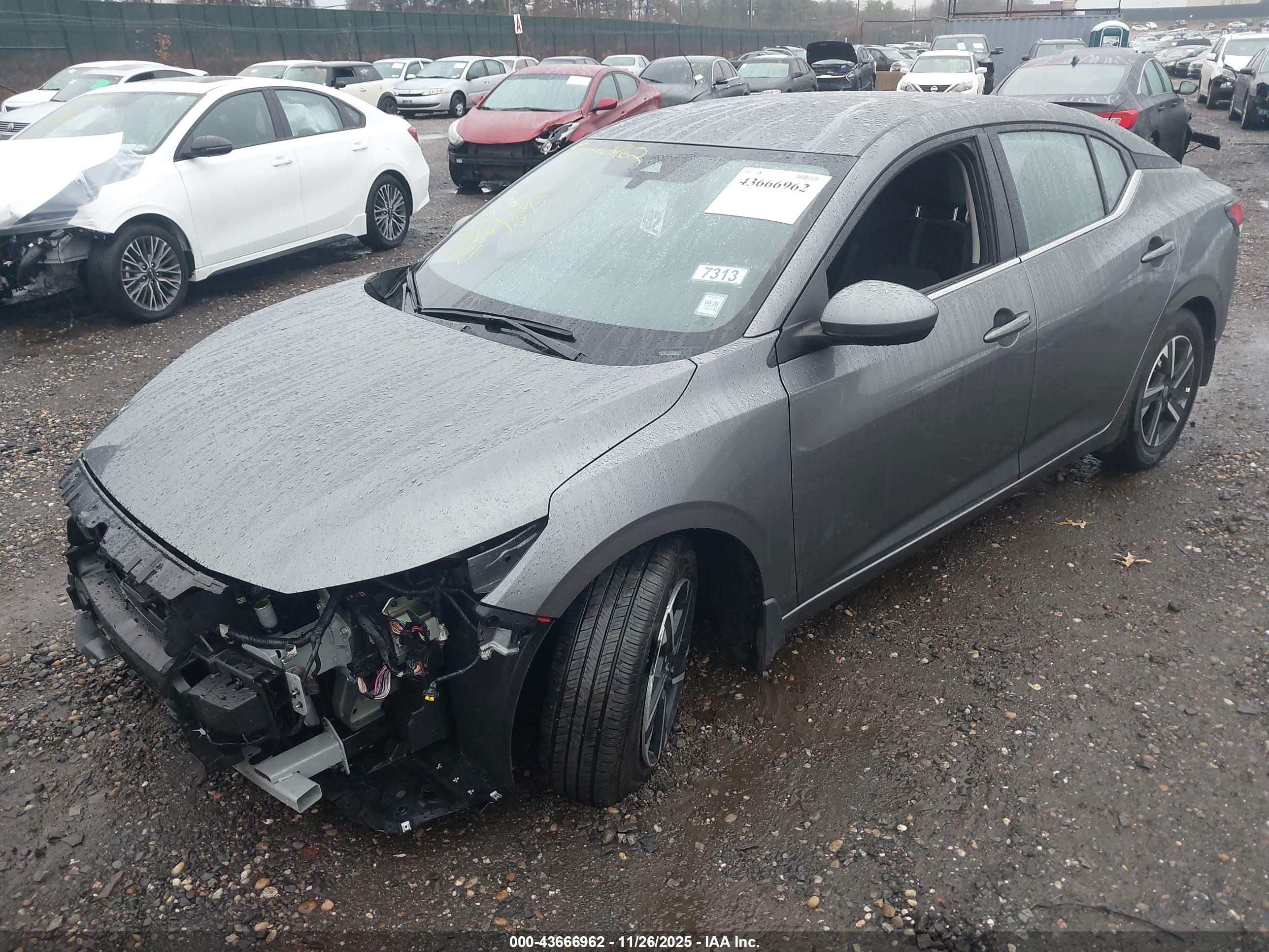 NISSAN SENTRA image 2