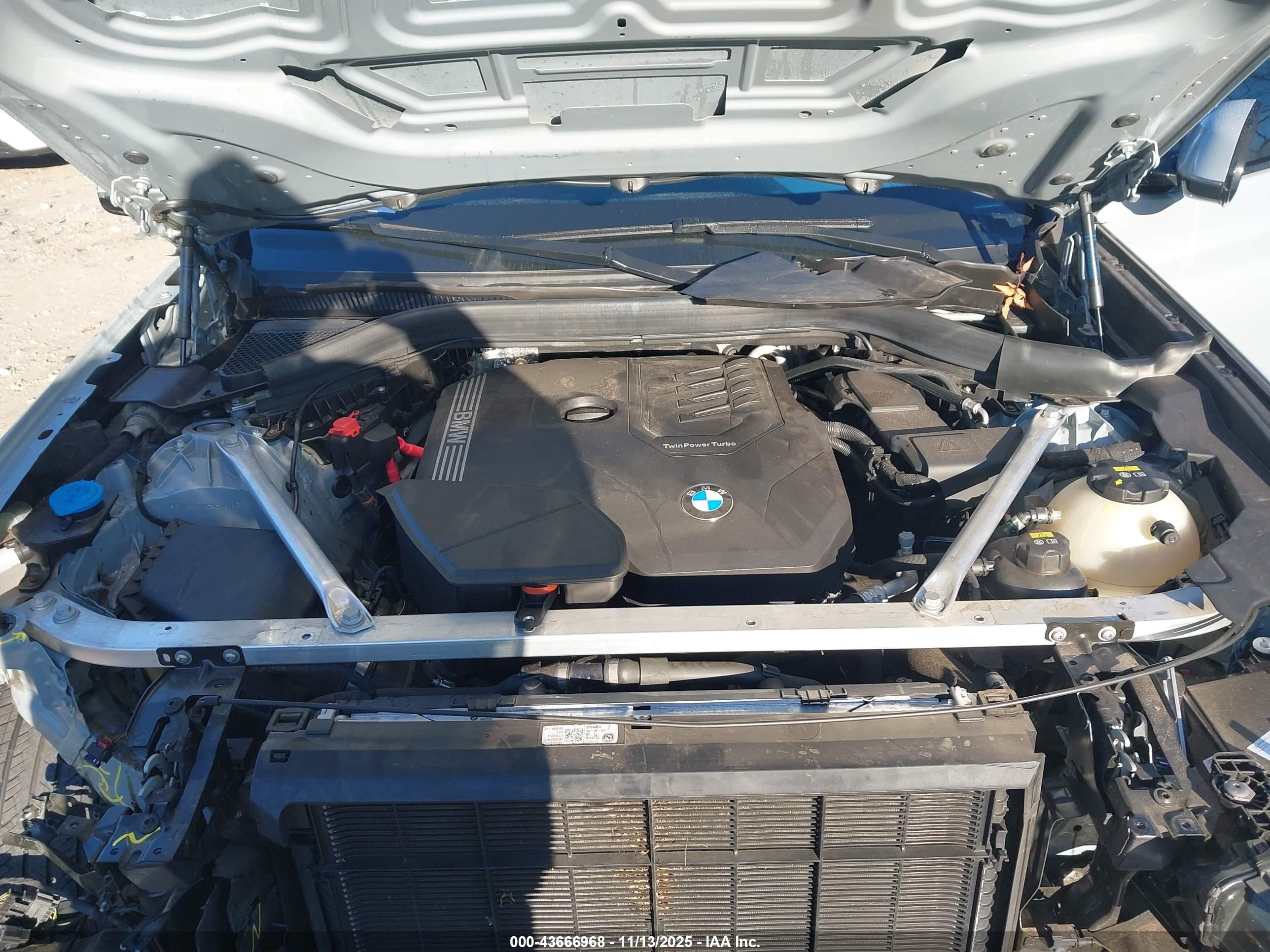 BMW X4 image 10