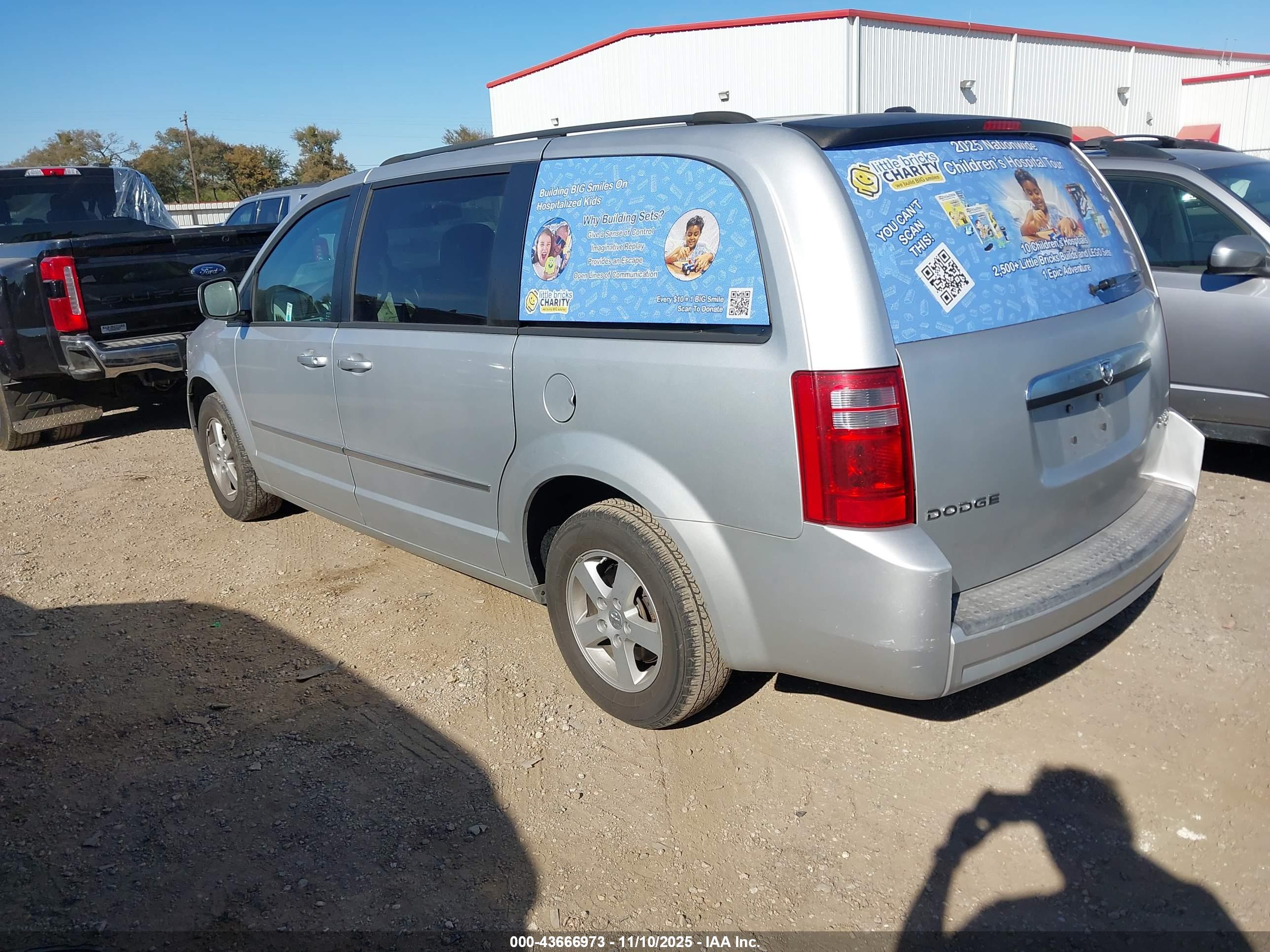 DODGE GRAND image 3