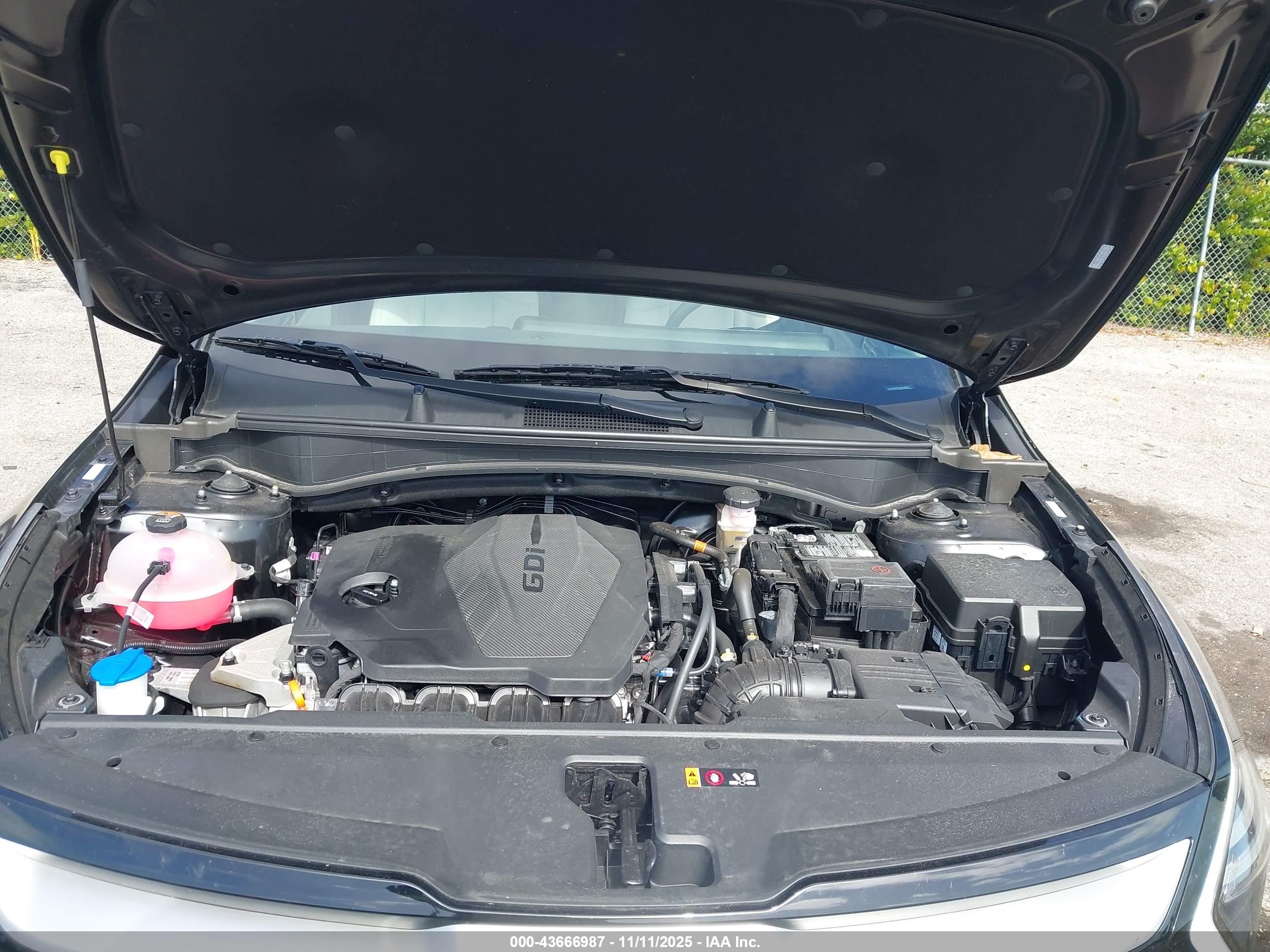KIA SPORTAGE image 10