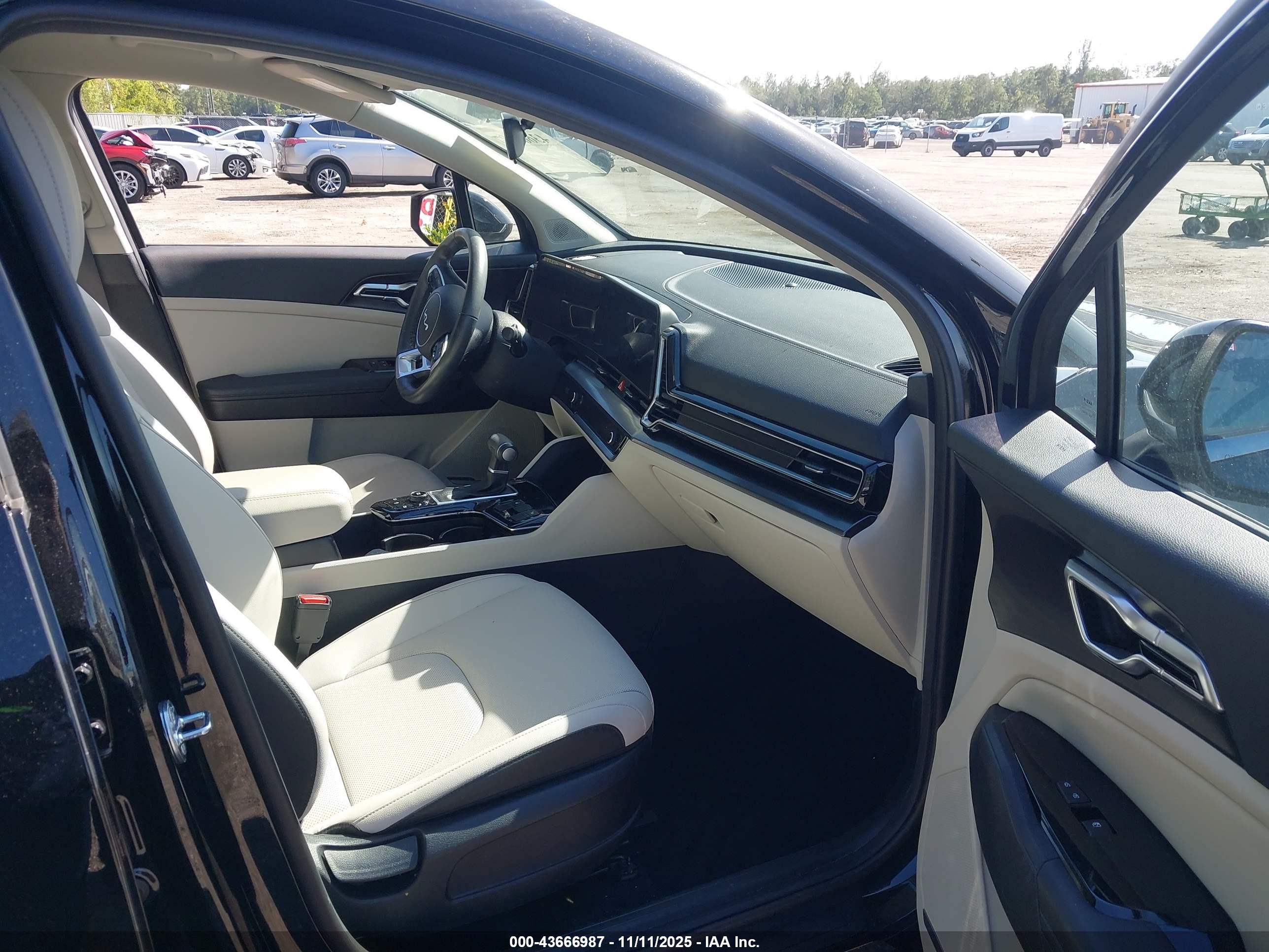 KIA SPORTAGE image 5