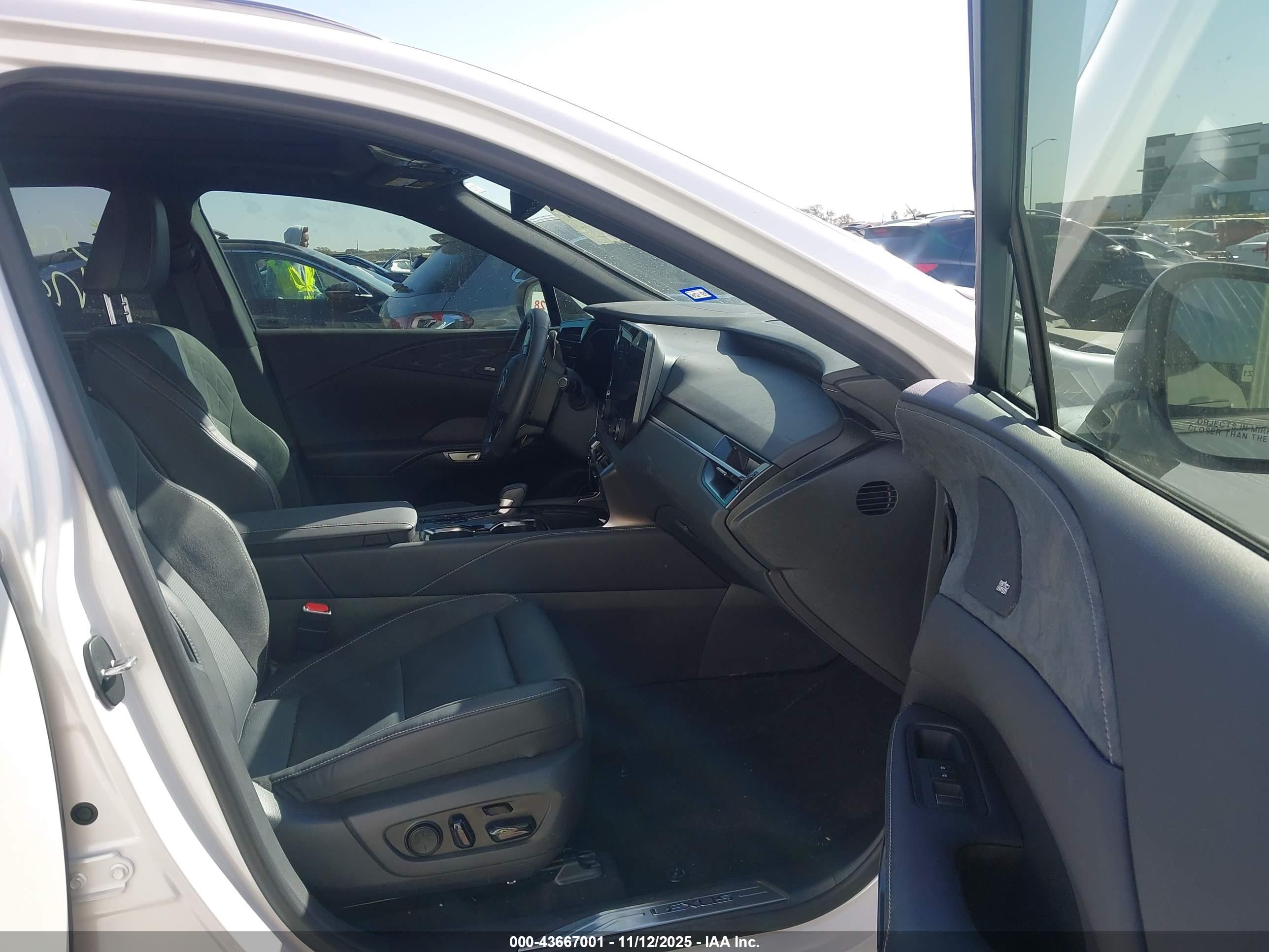 LEXUS RX image 5