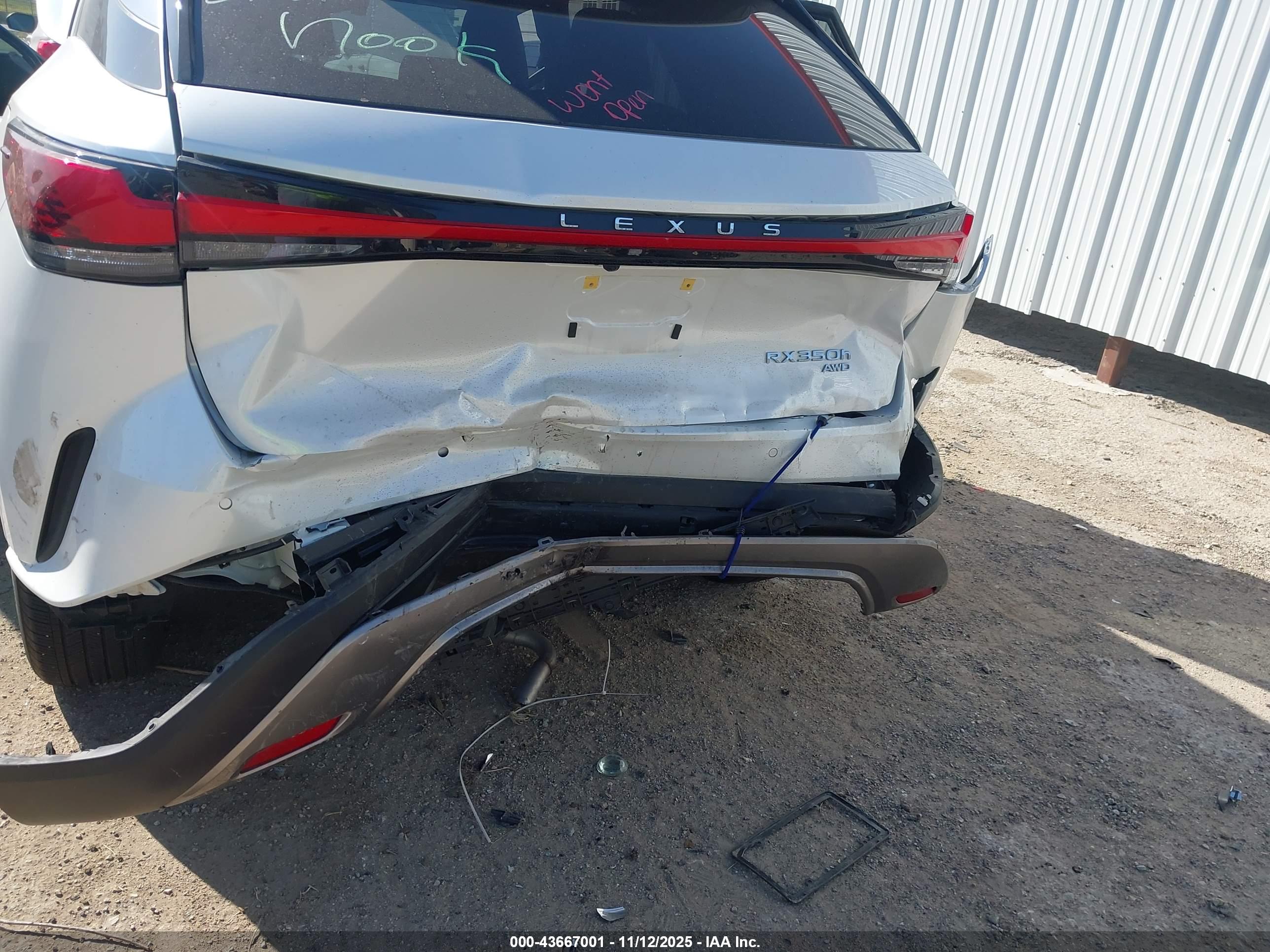 LEXUS RX image 6