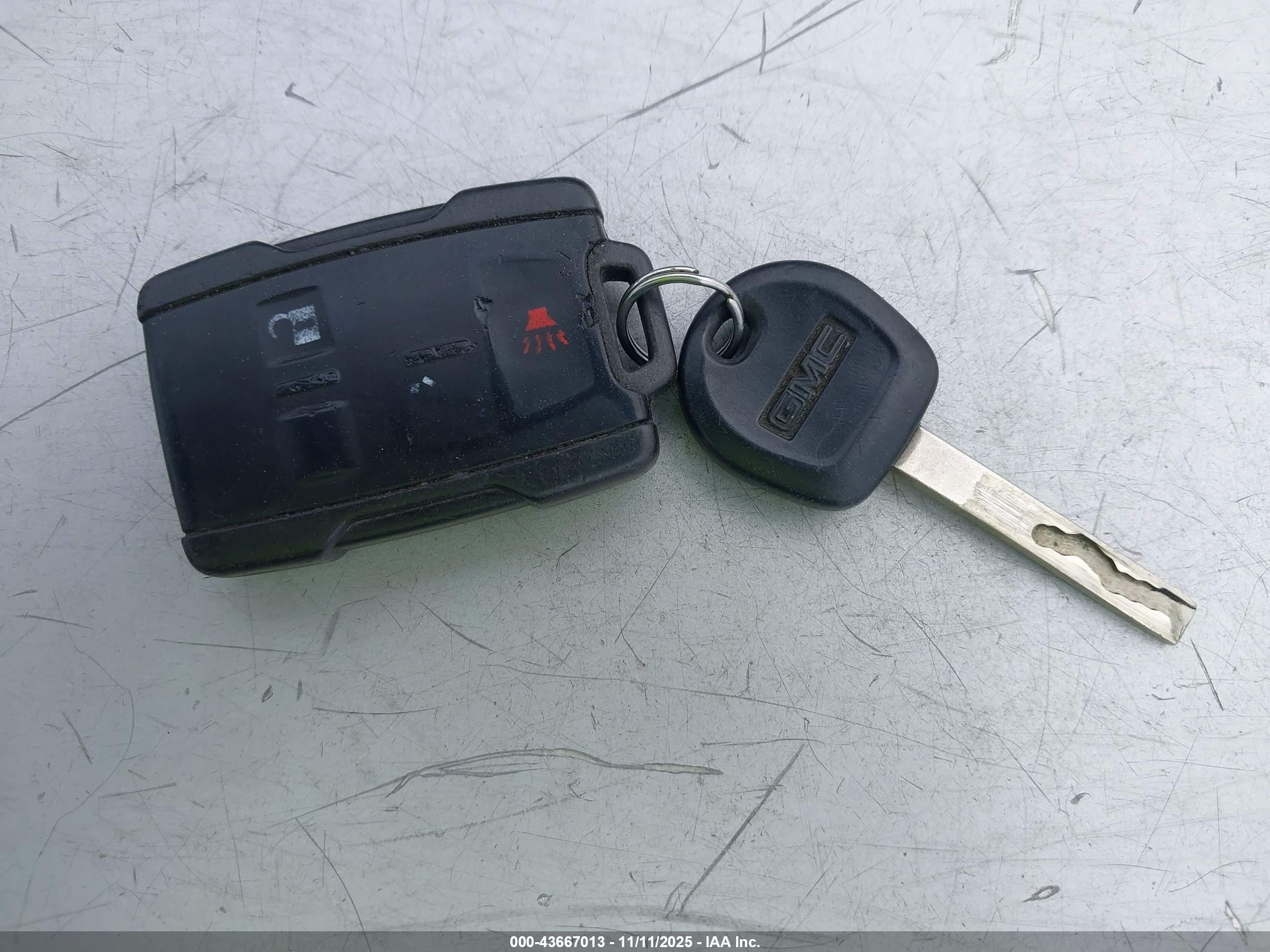 GMC SIERRA image 11