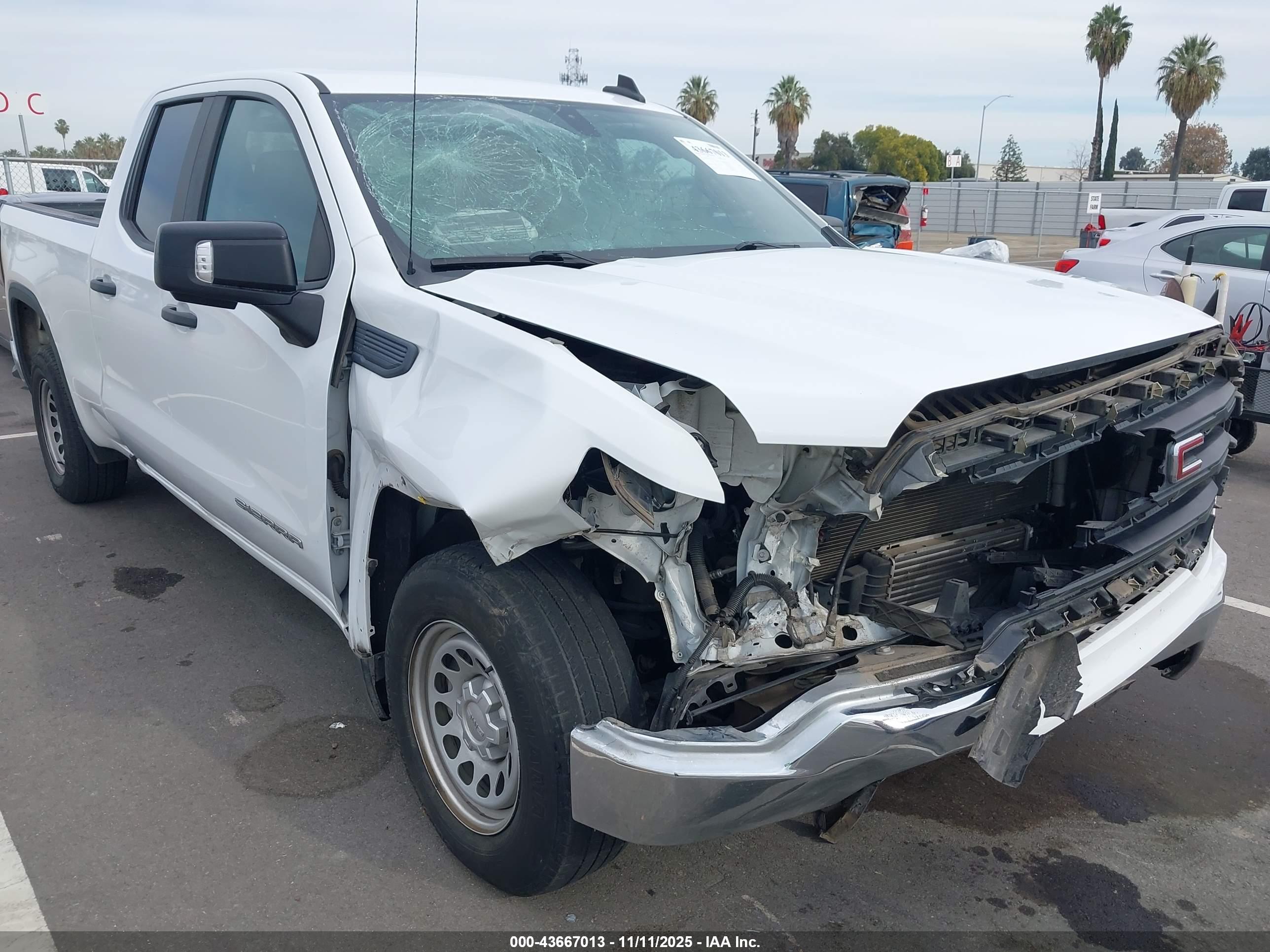 GMC SIERRA image 6