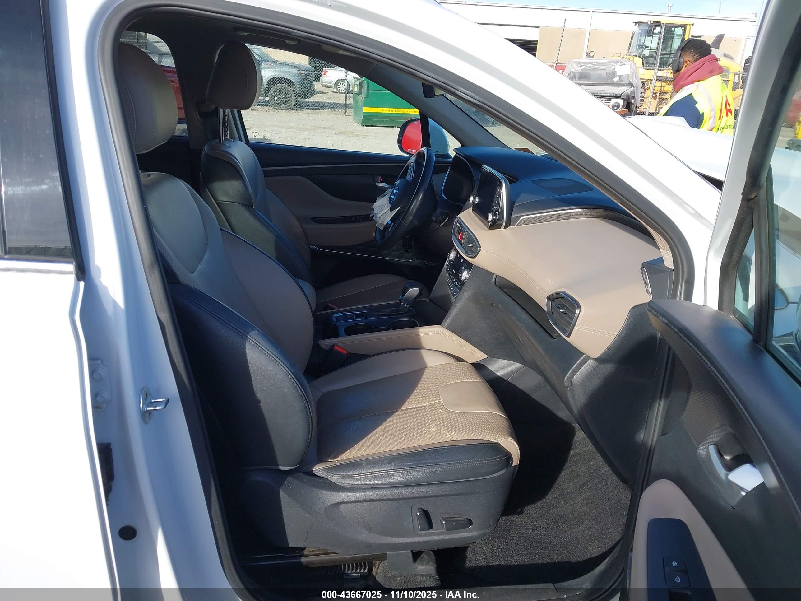 HYUNDAI SANTA image 5