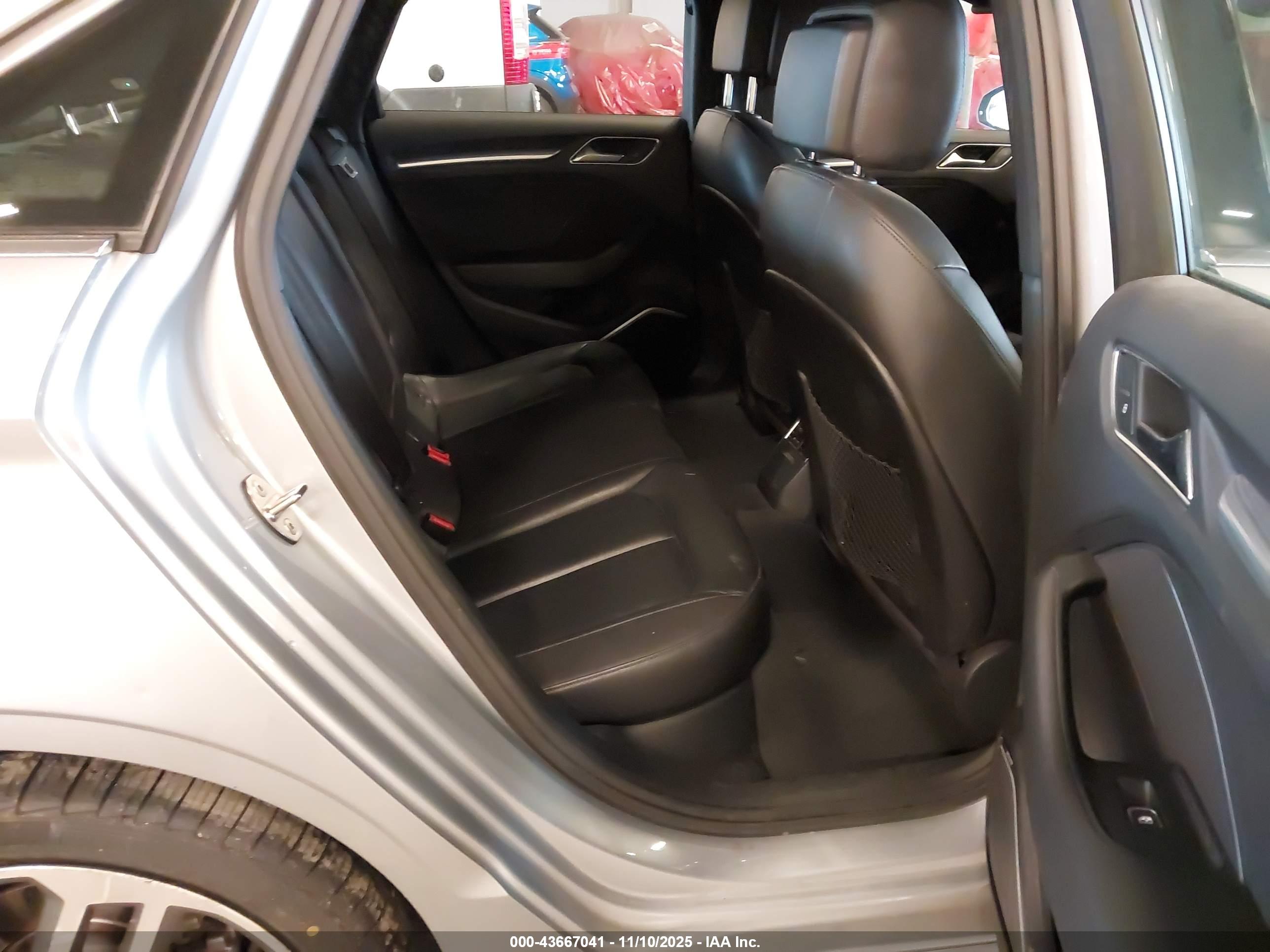 AUDI A3 image 8