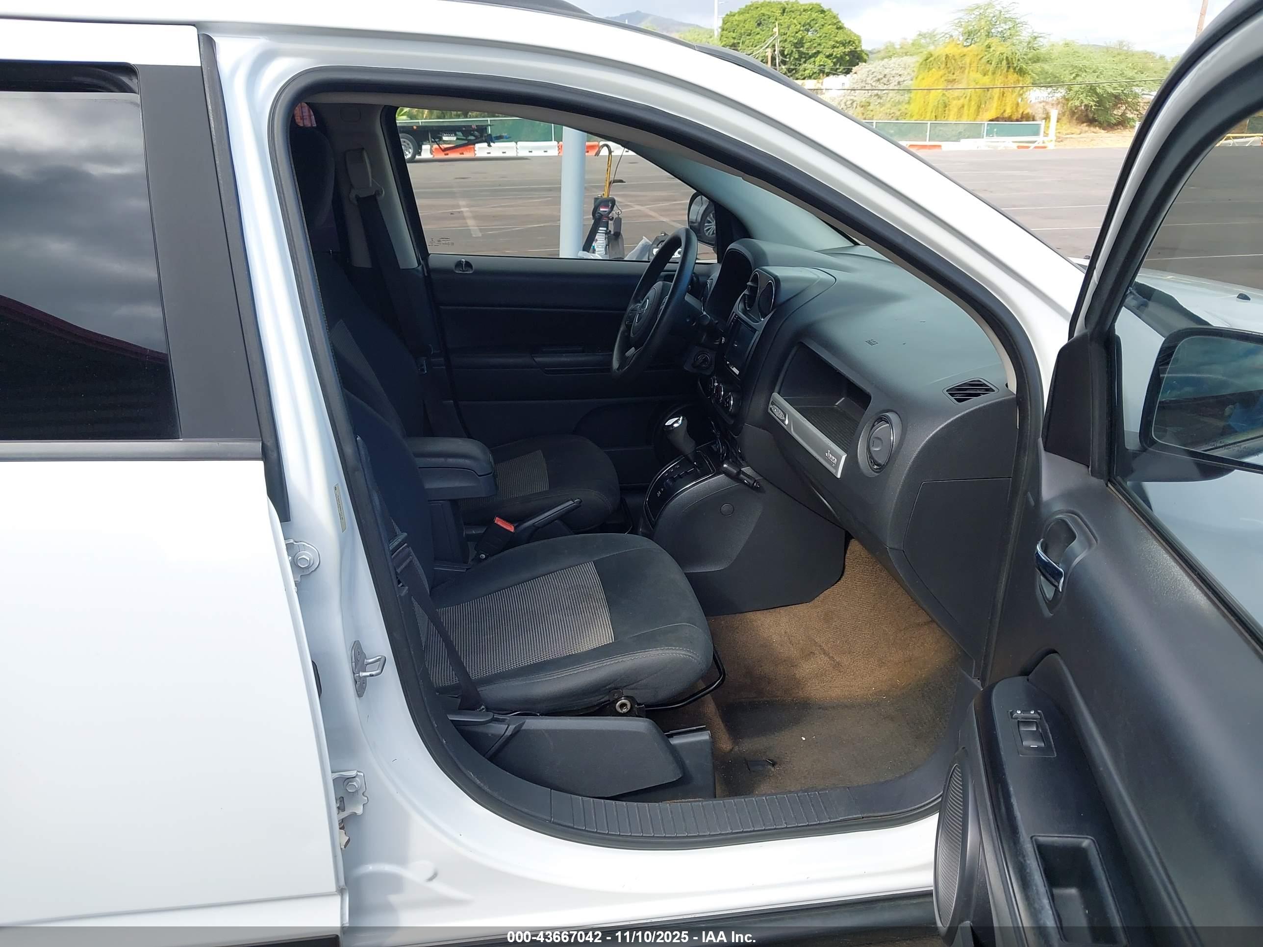 JEEP COMPASS image 5