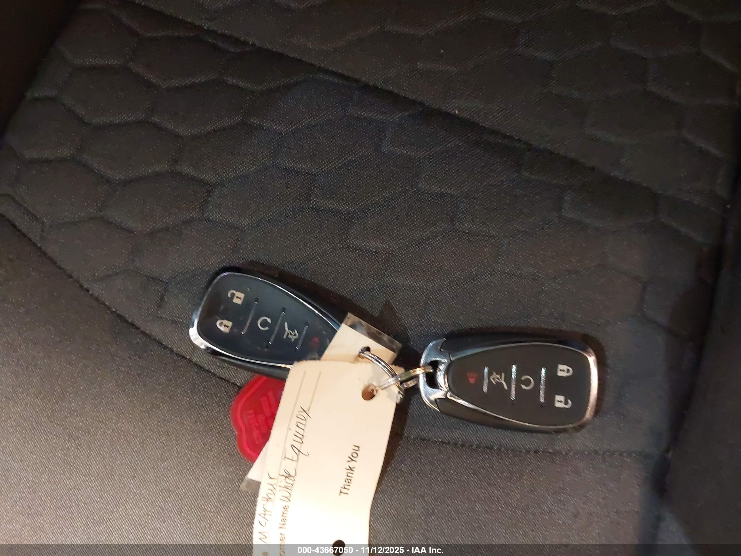 CHEVROLET EQUINOX image 11