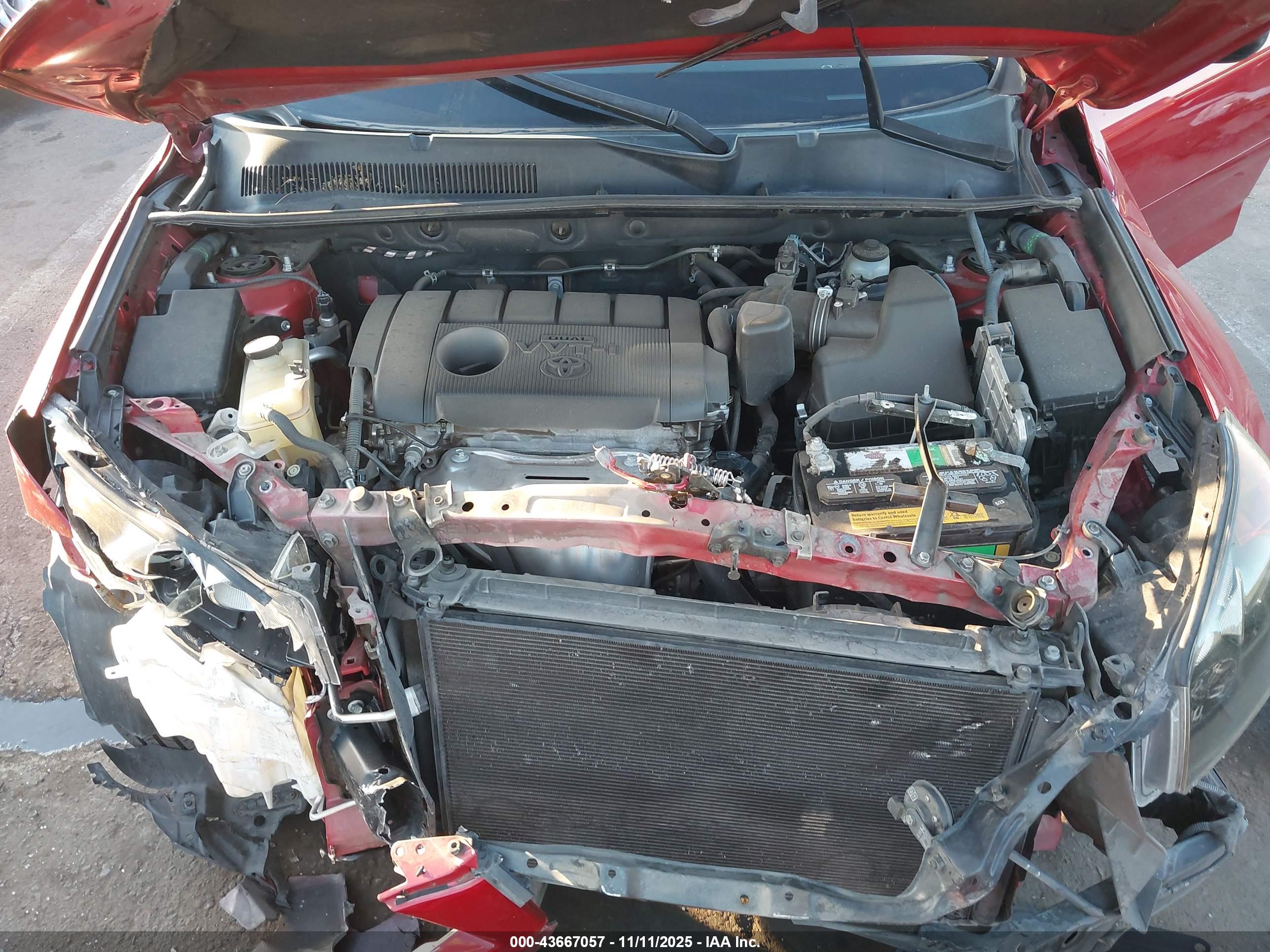 TOYOTA RAV4 image 10