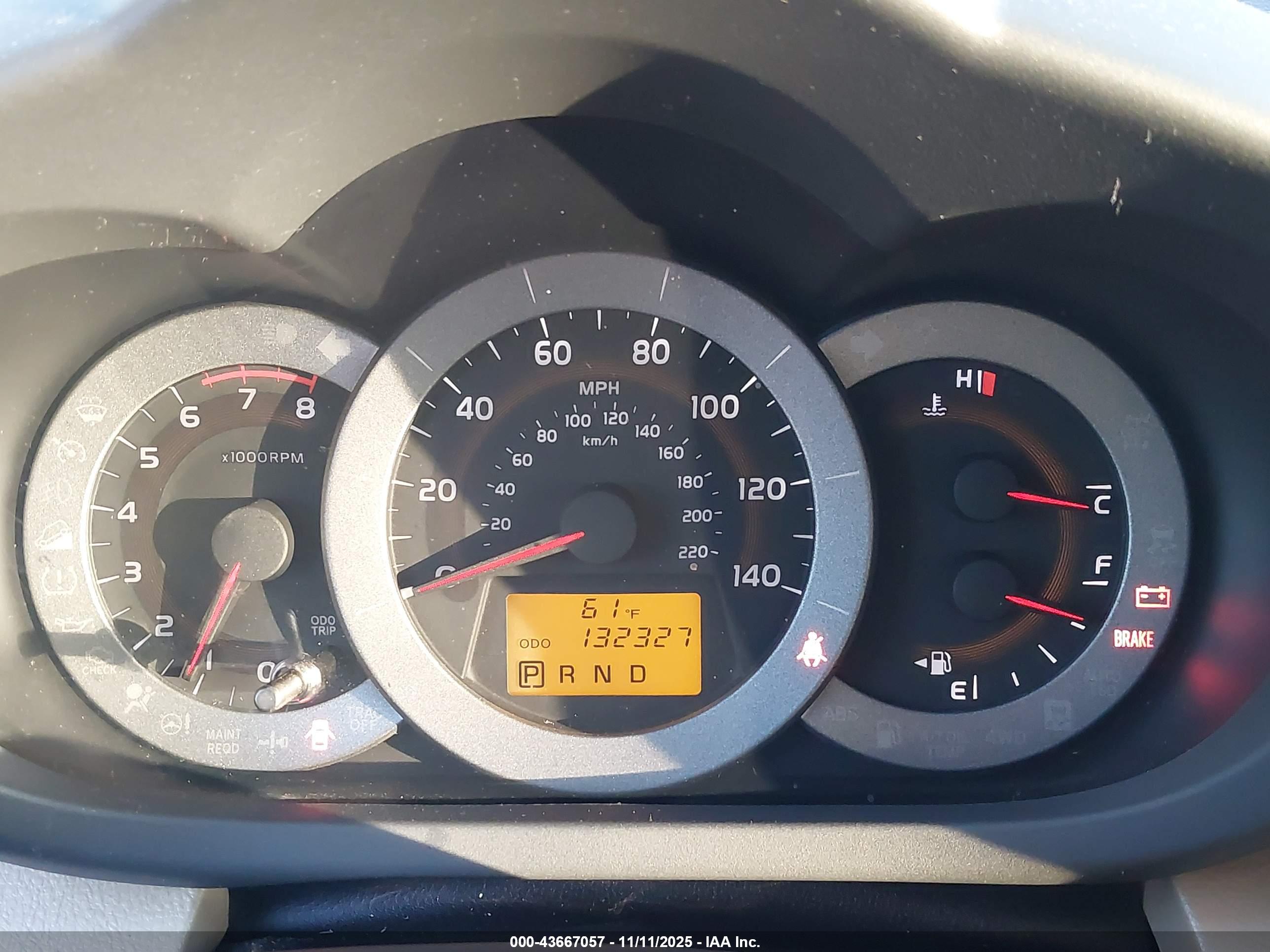 TOYOTA RAV4 image 7