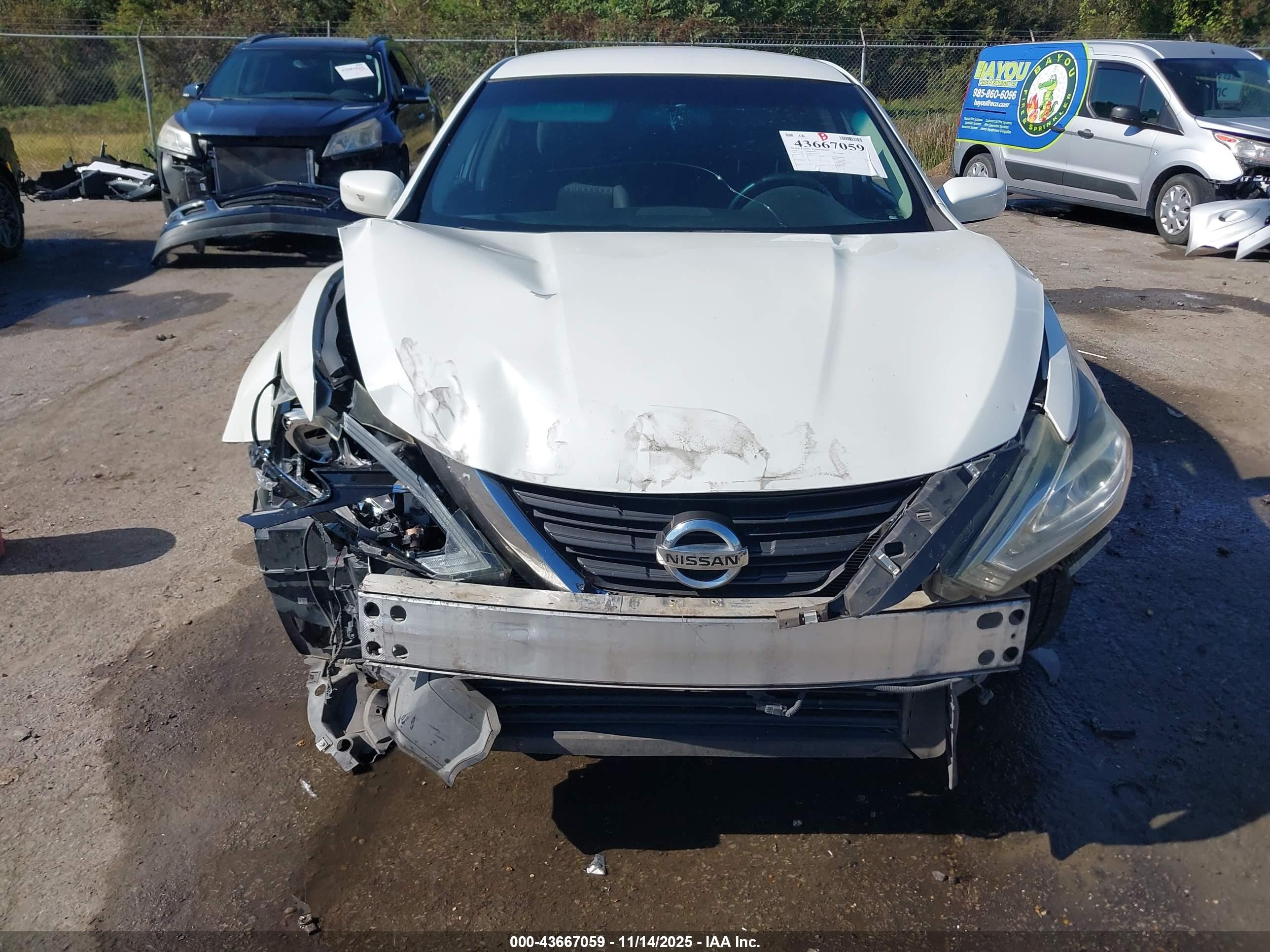 NISSAN ALTIMA image 6