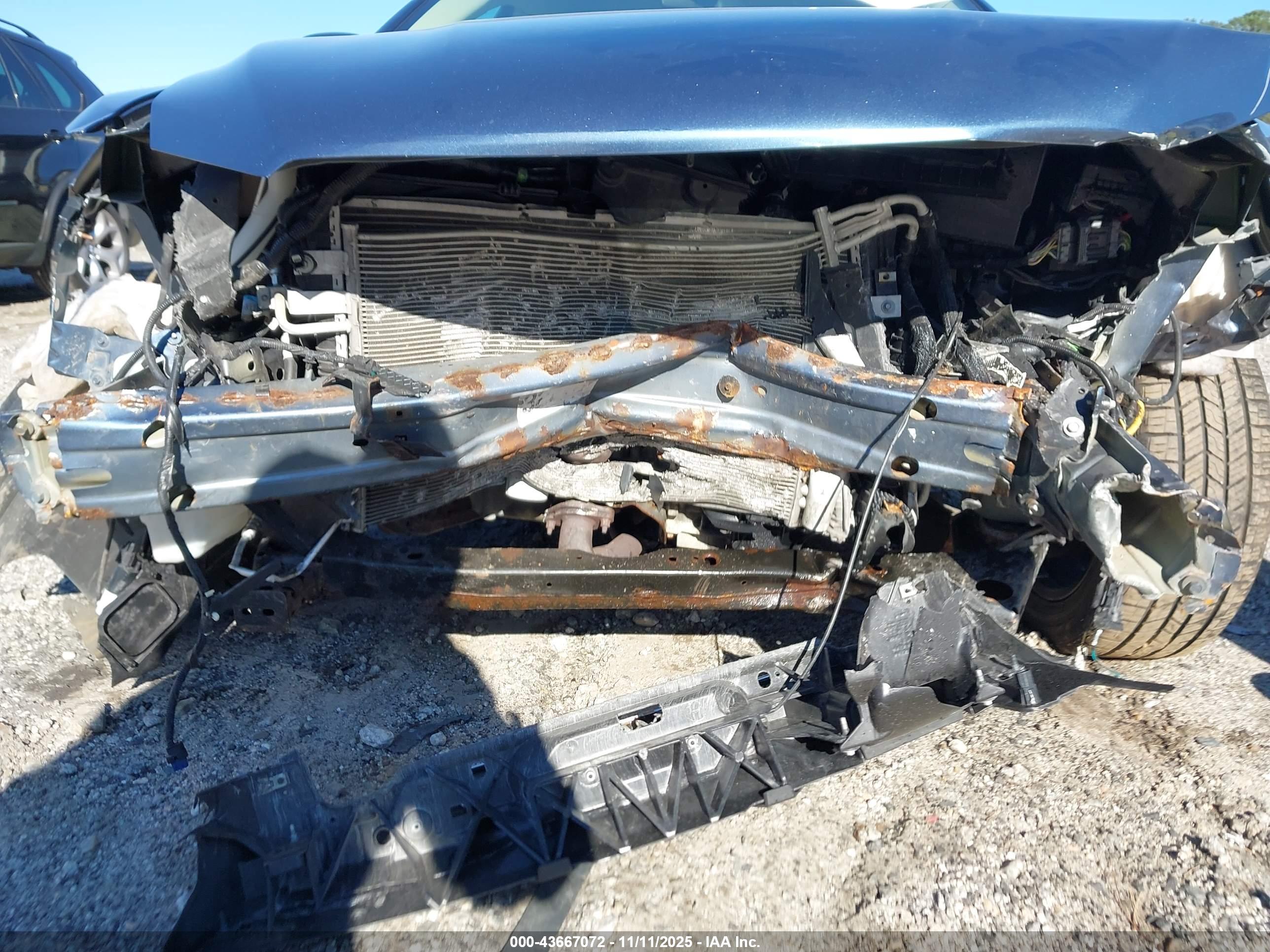 FORD TAURUS image 6
