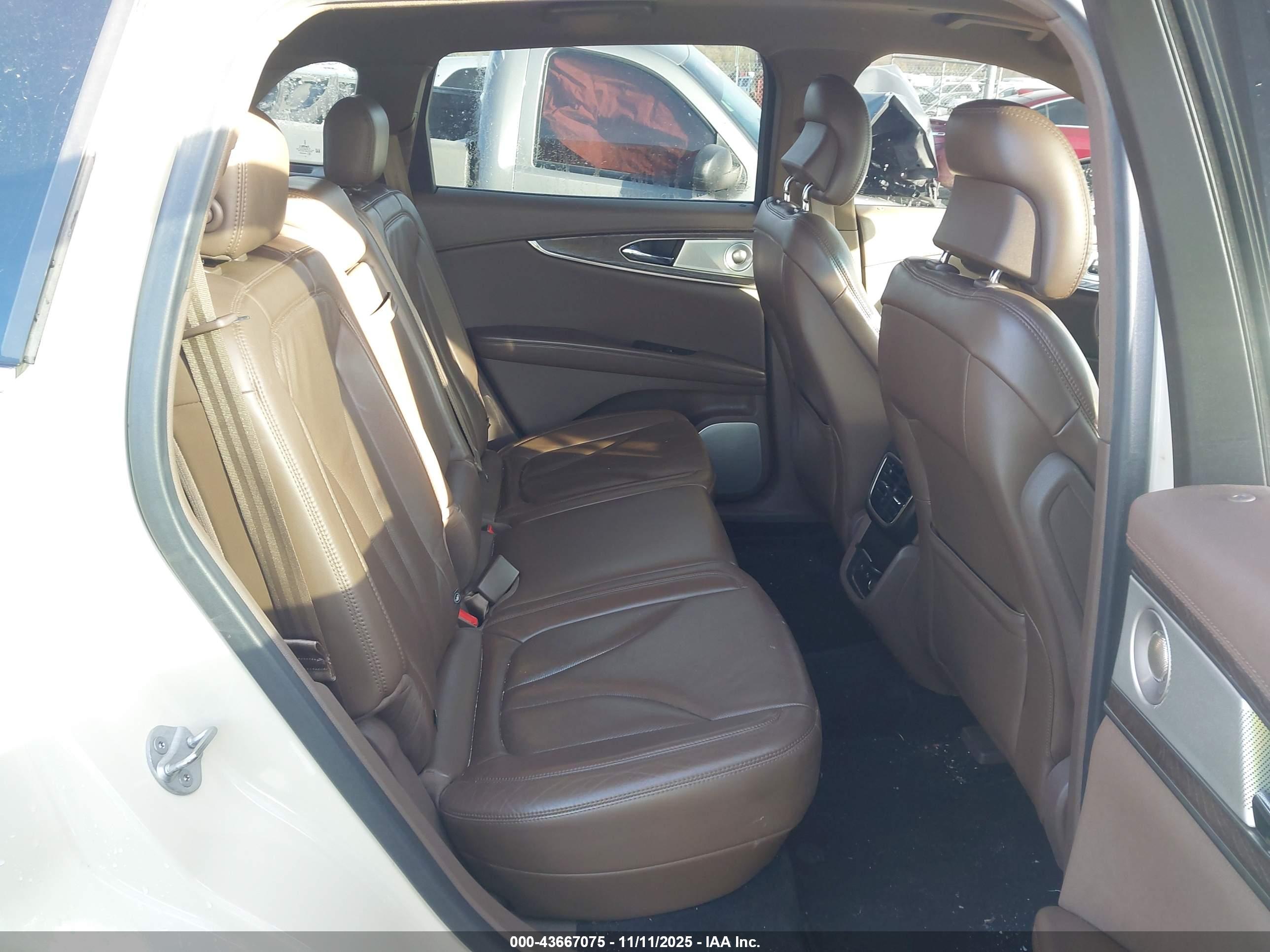 LINCOLN MKX image 8