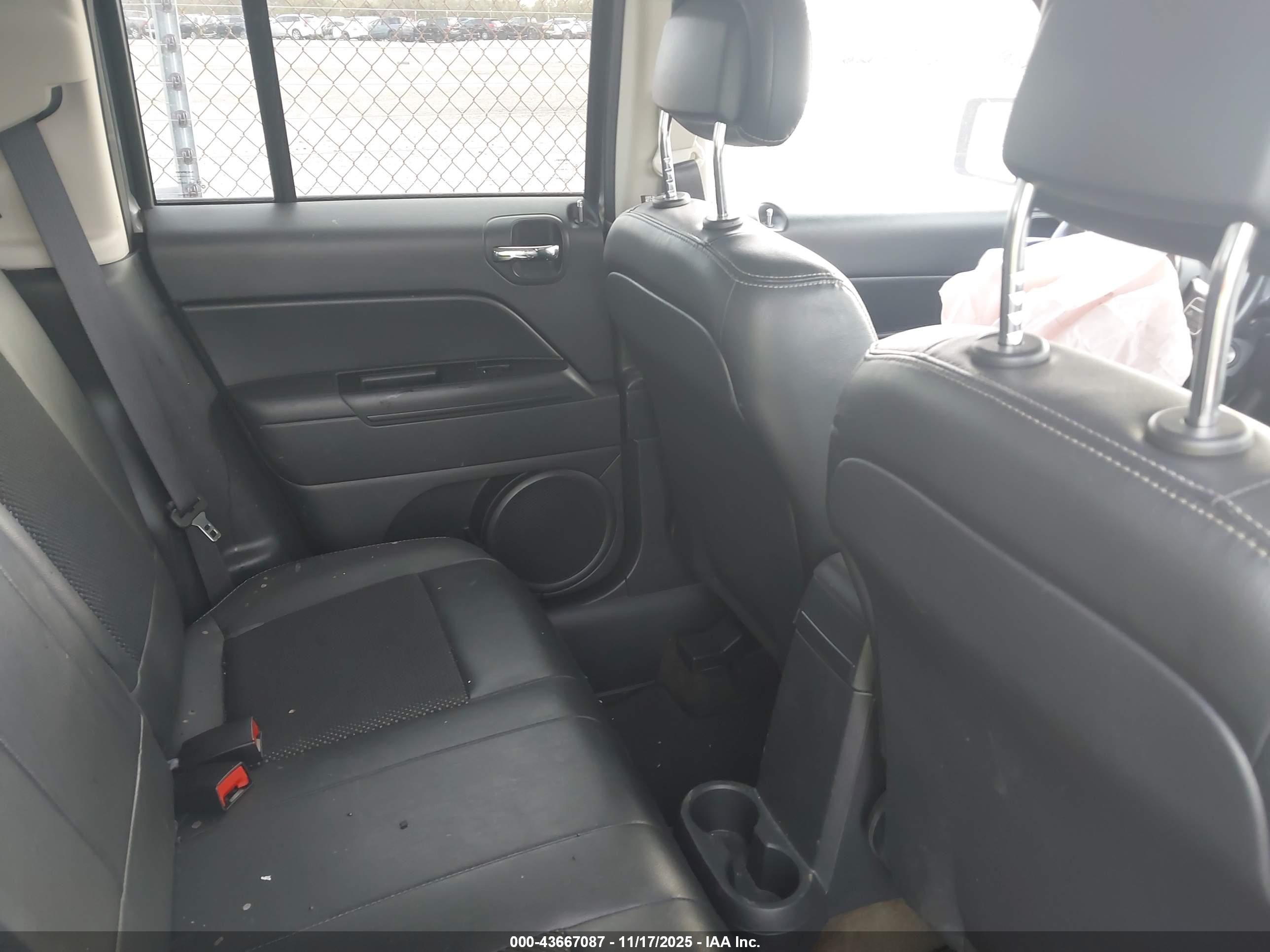 JEEP PATRIOT image 8