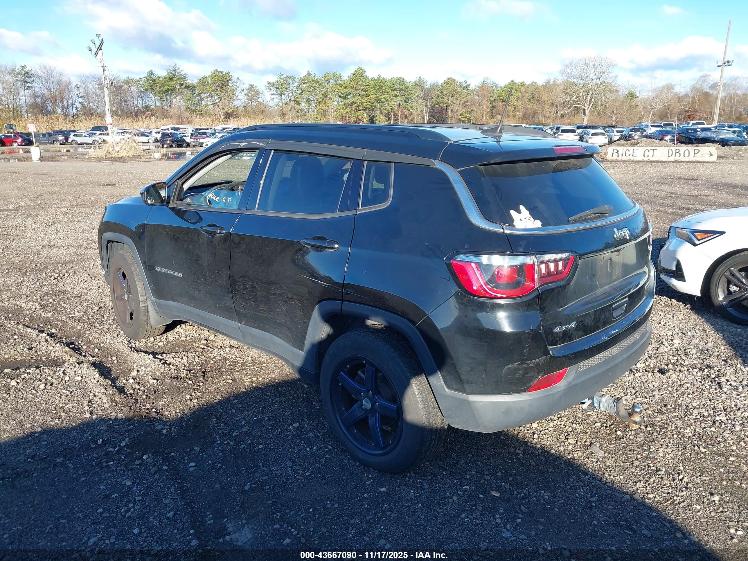 JEEP COMPASS image 3