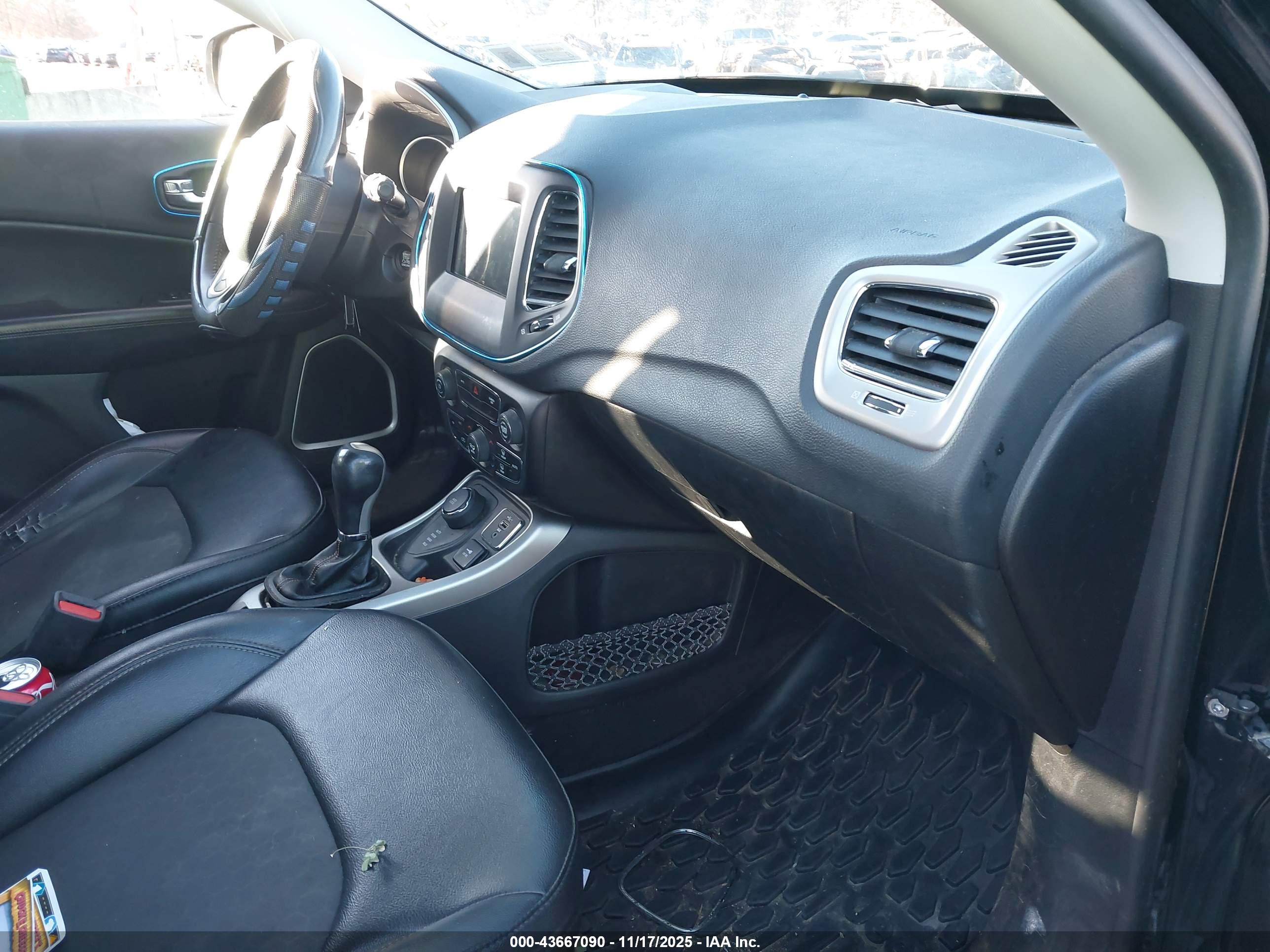 JEEP COMPASS image 5