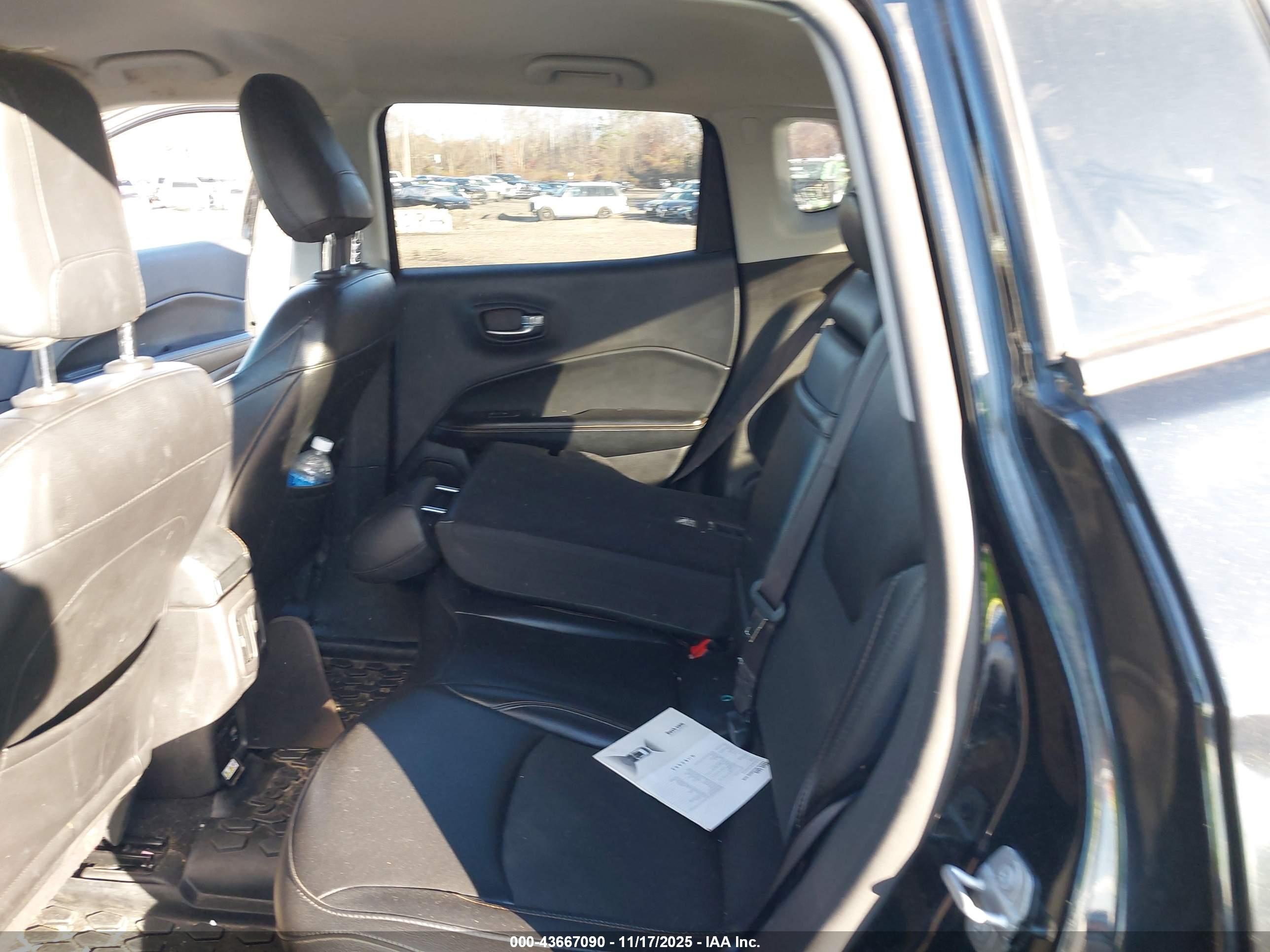 JEEP COMPASS image 8