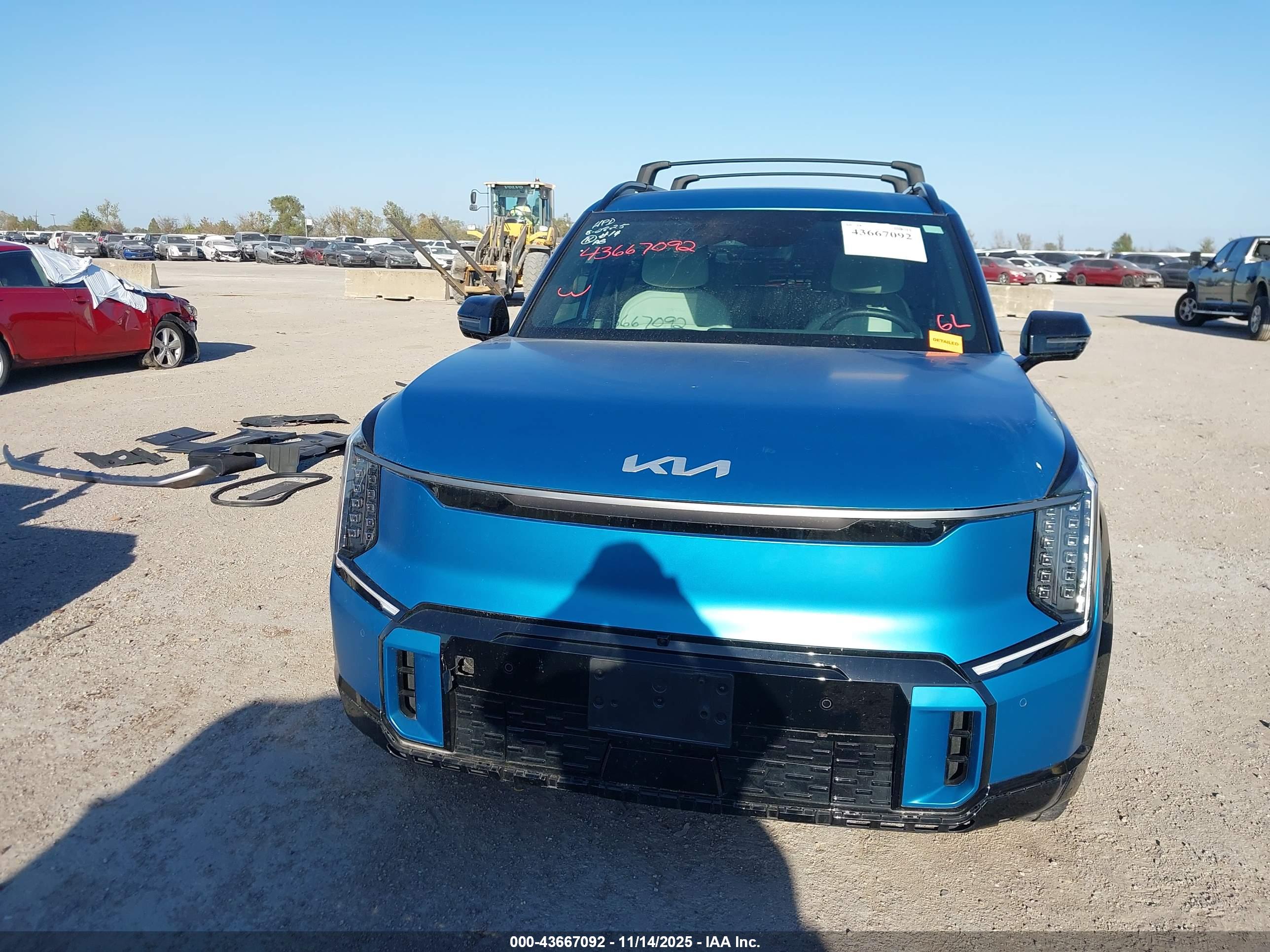 KIA EV9 image 6