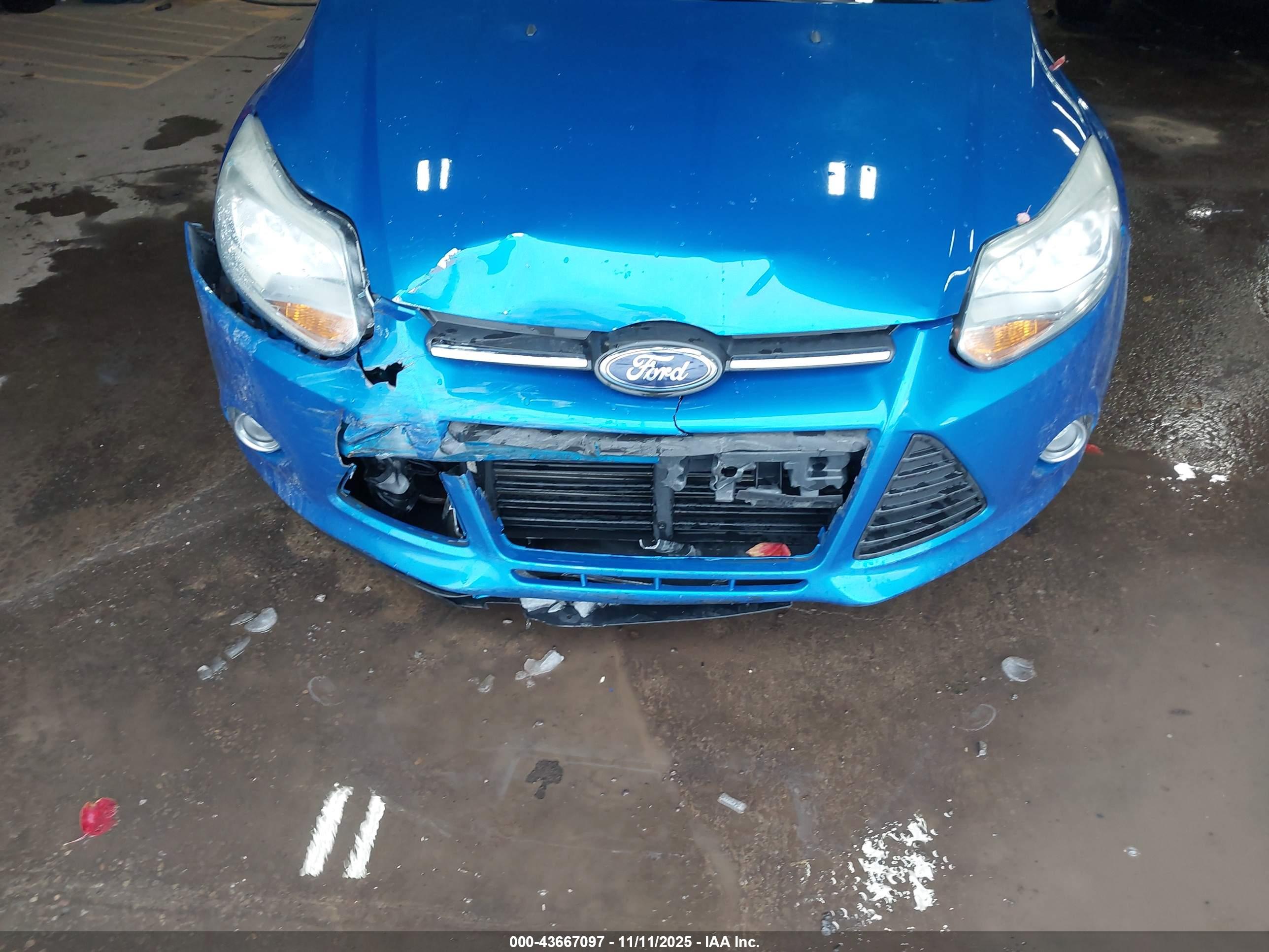 FORD FOCUS image 6