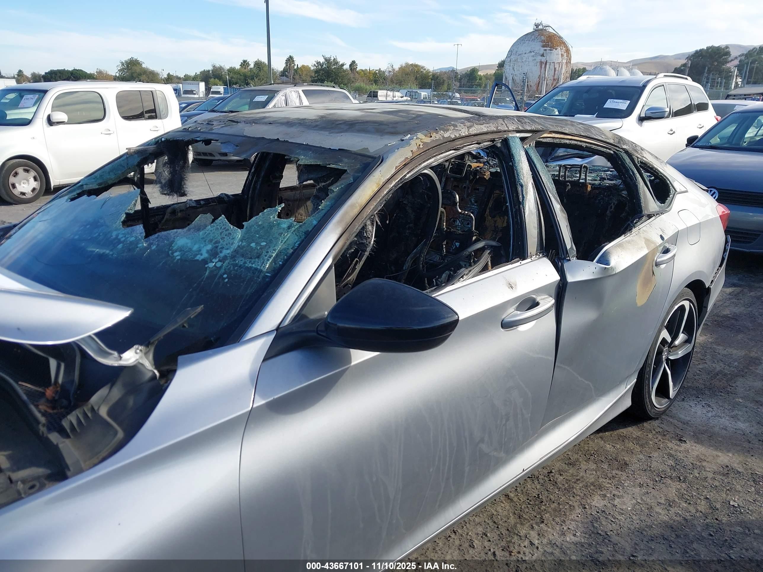 HONDA ACCORD image 6