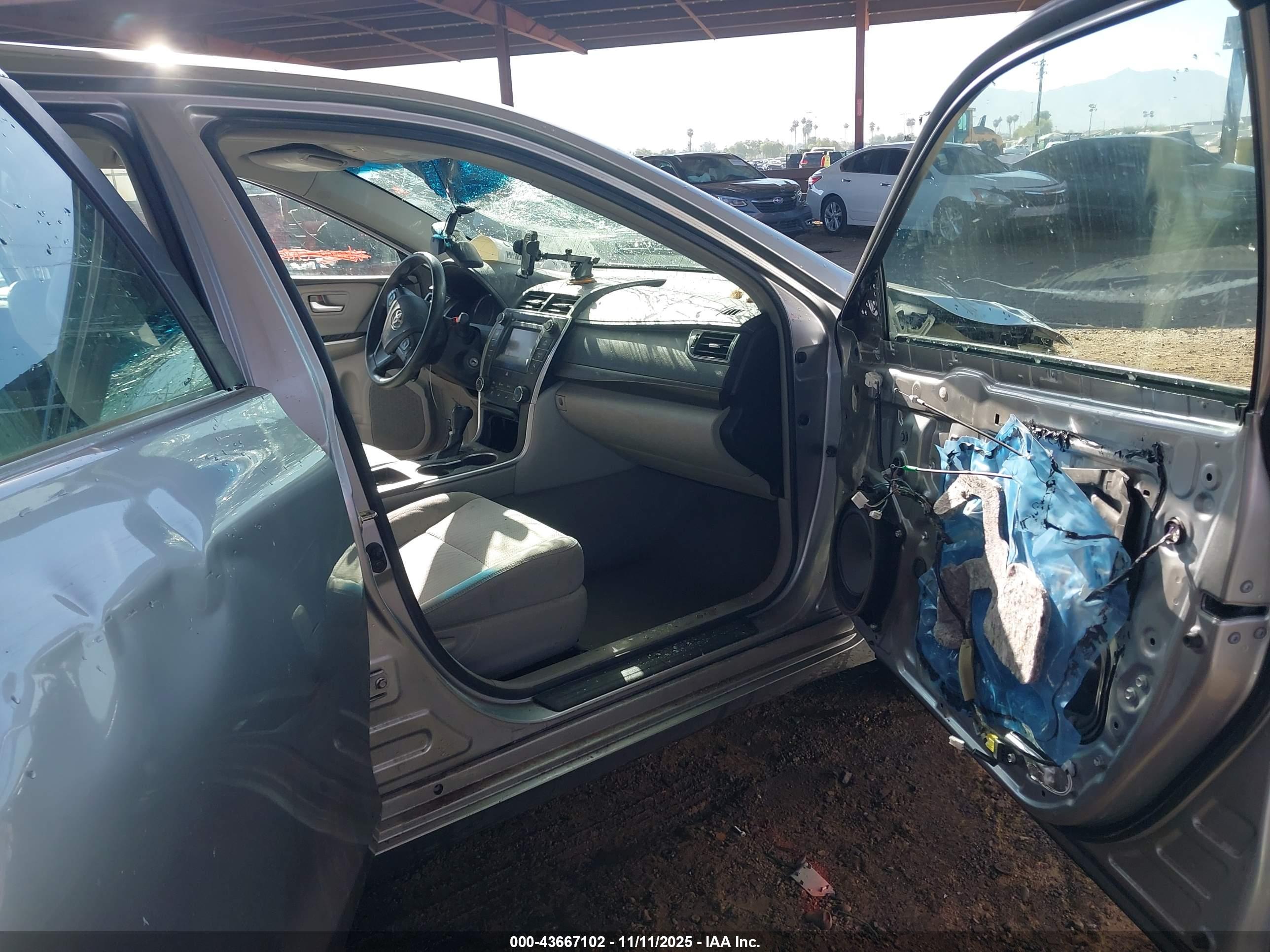 TOYOTA CAMRY image 5